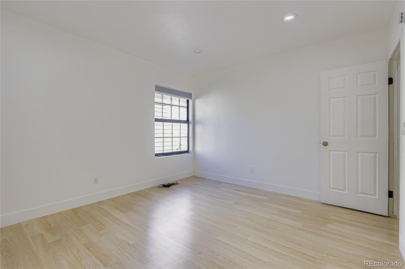 2910 S Revere Street