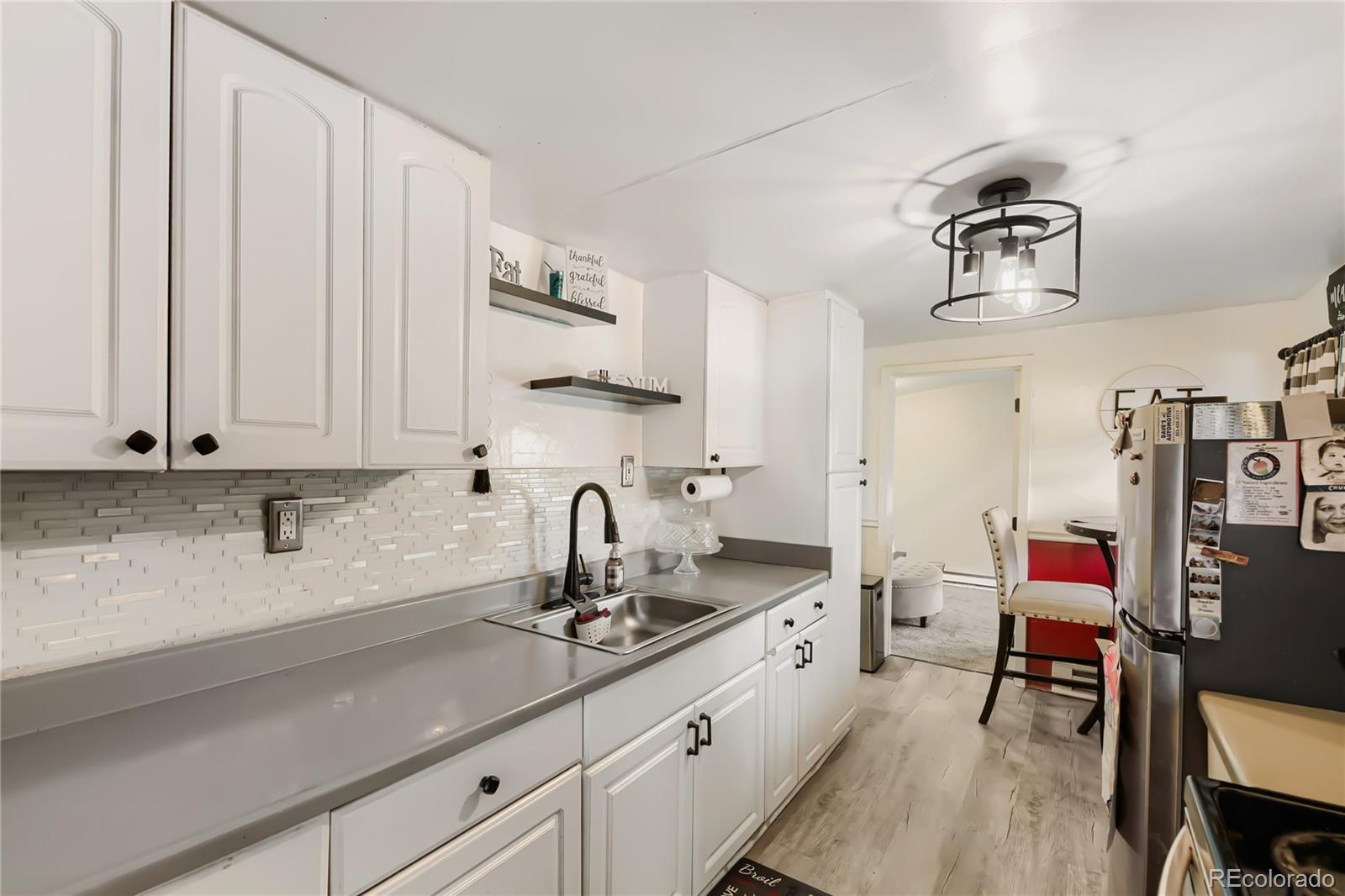 7277 E 68th Place