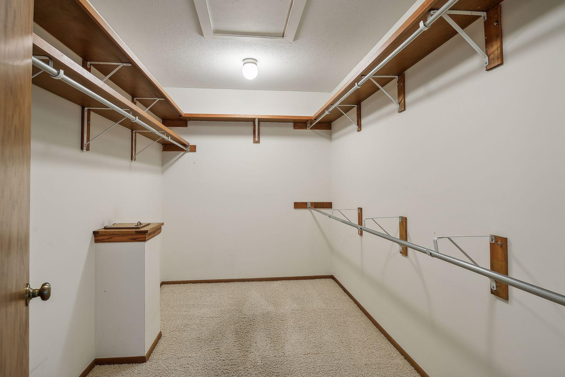 6512 Willow Wood Road