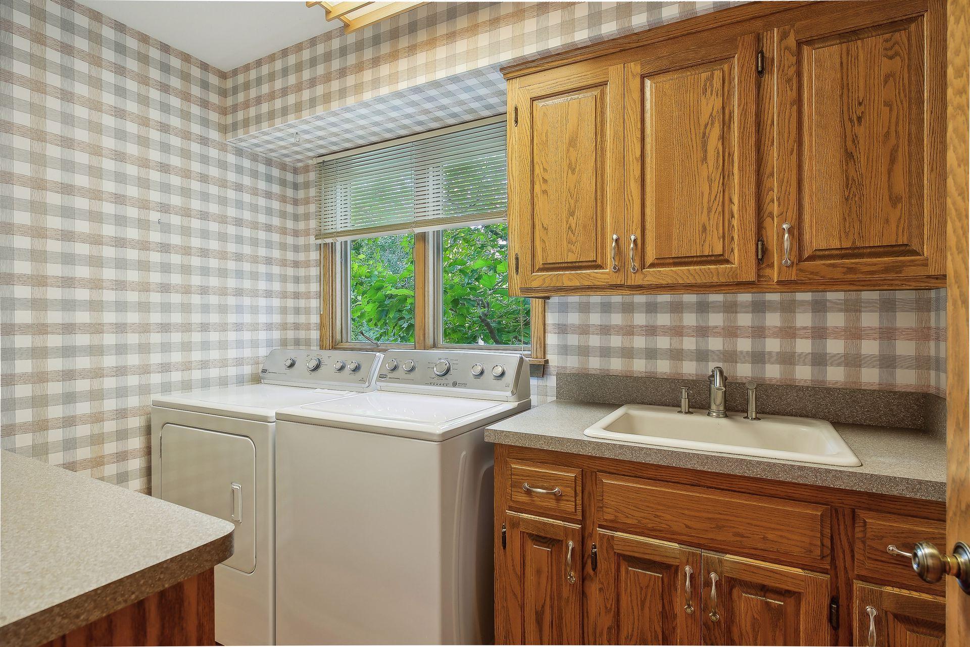 6512 Willow Wood Road