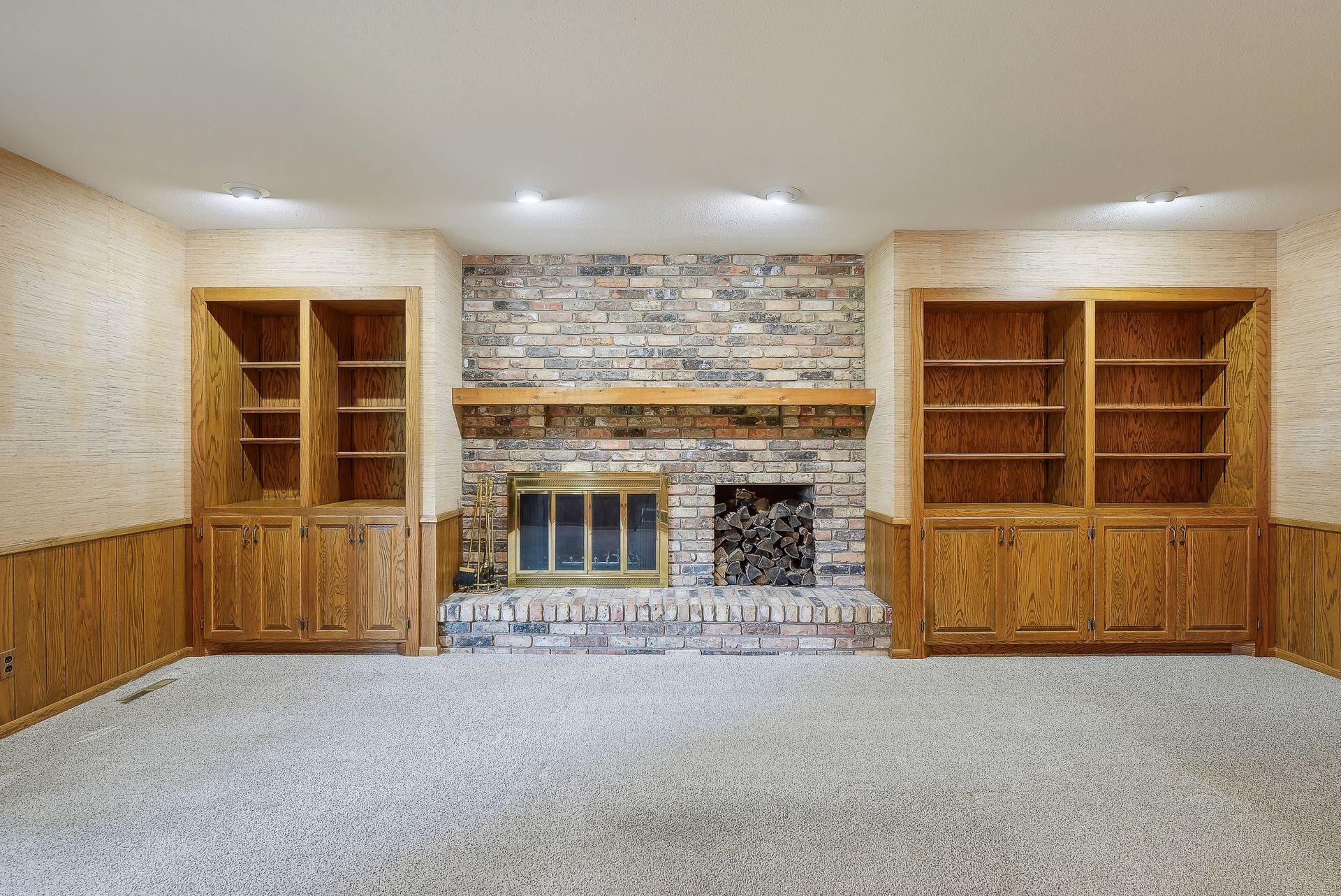 6512 Willow Wood Road