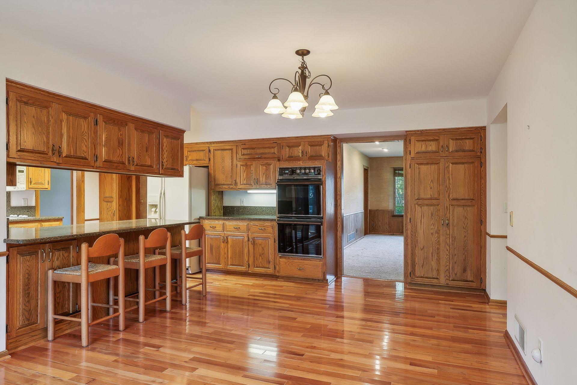 6512 Willow Wood Road