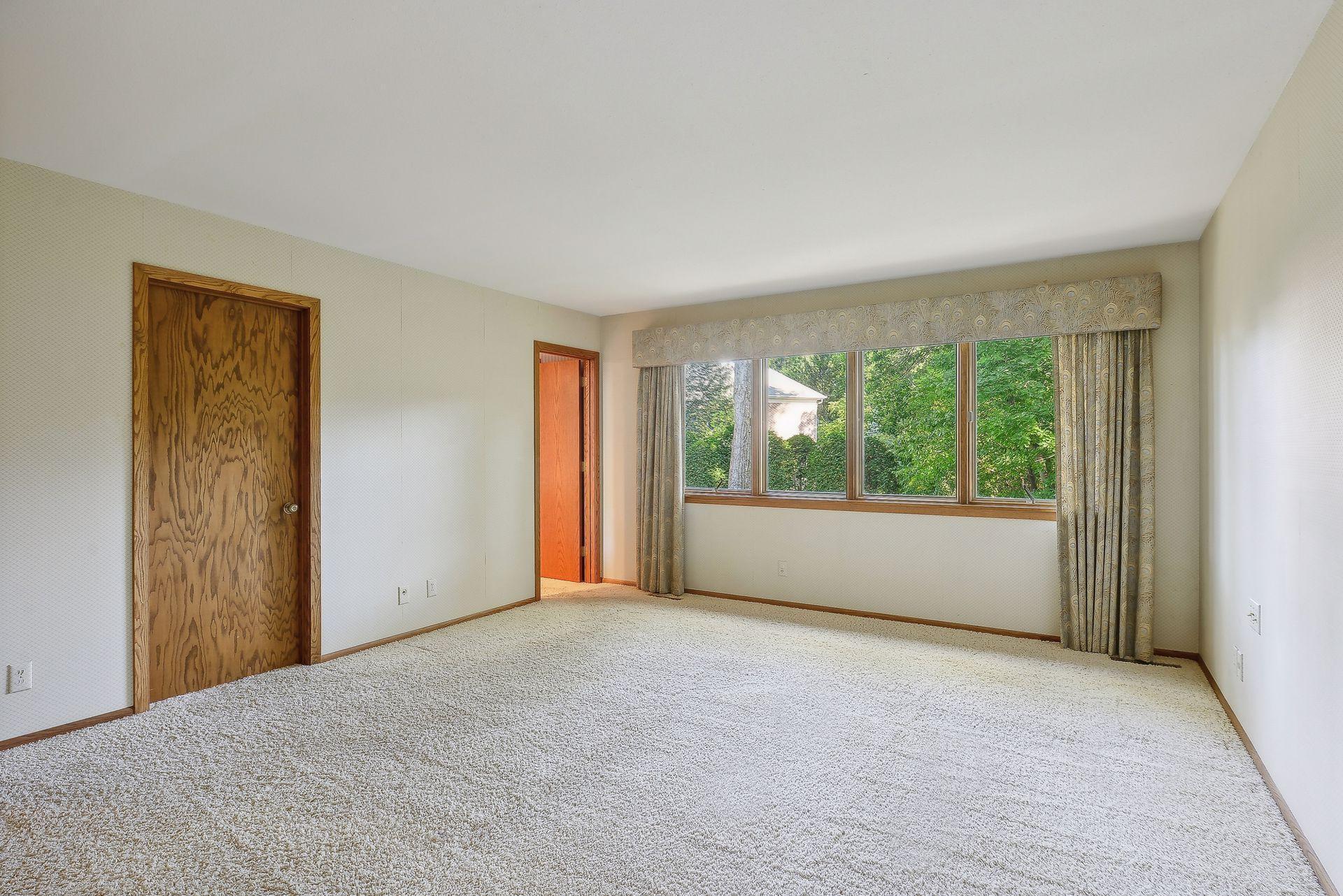 6512 Willow Wood Road