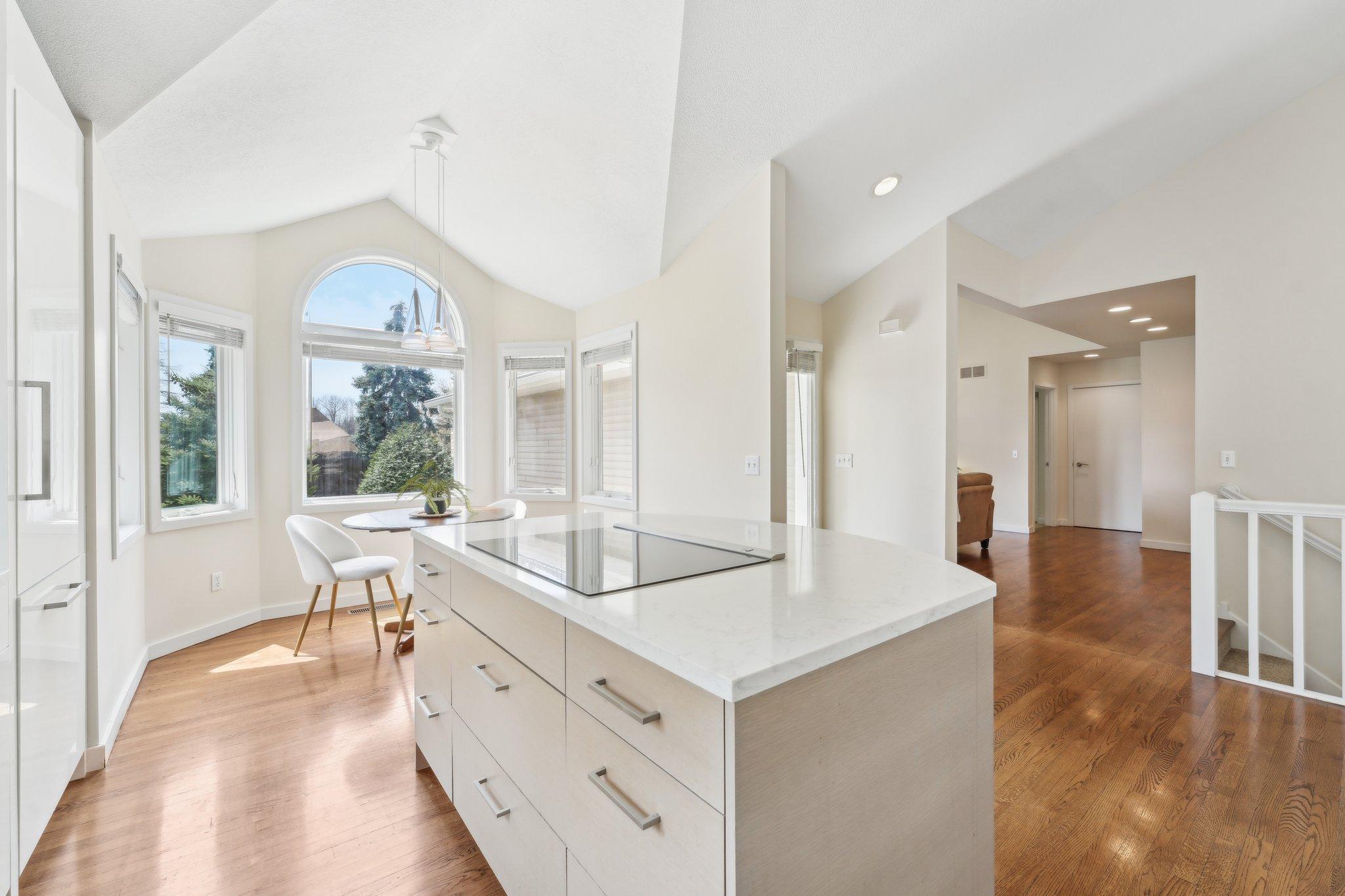 6630 Vernon Hills Road S