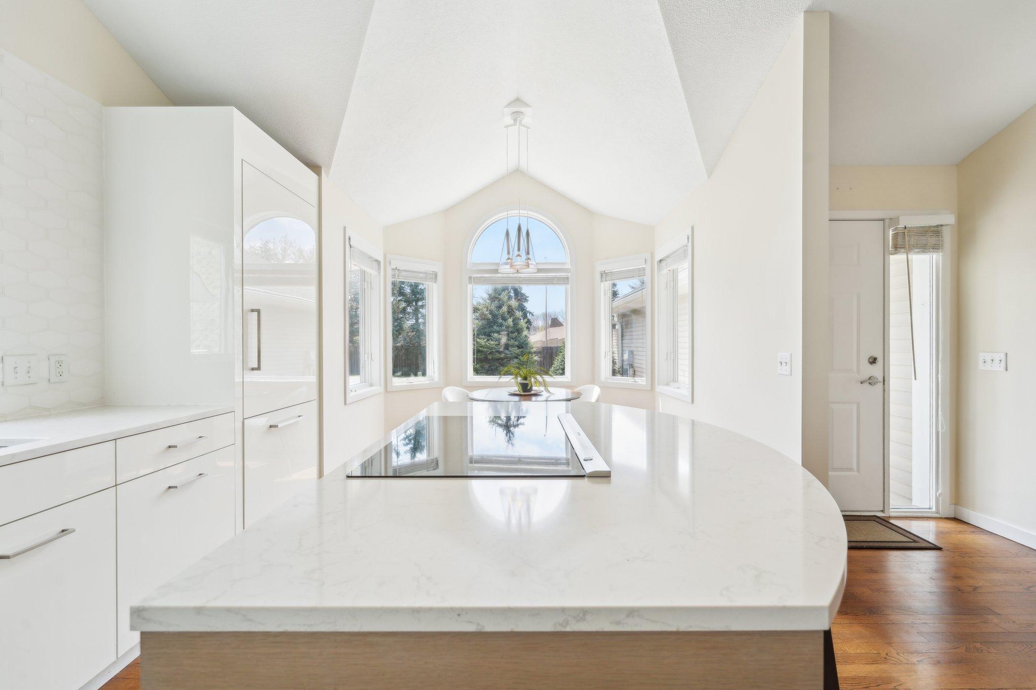 6630 Vernon Hills Road S