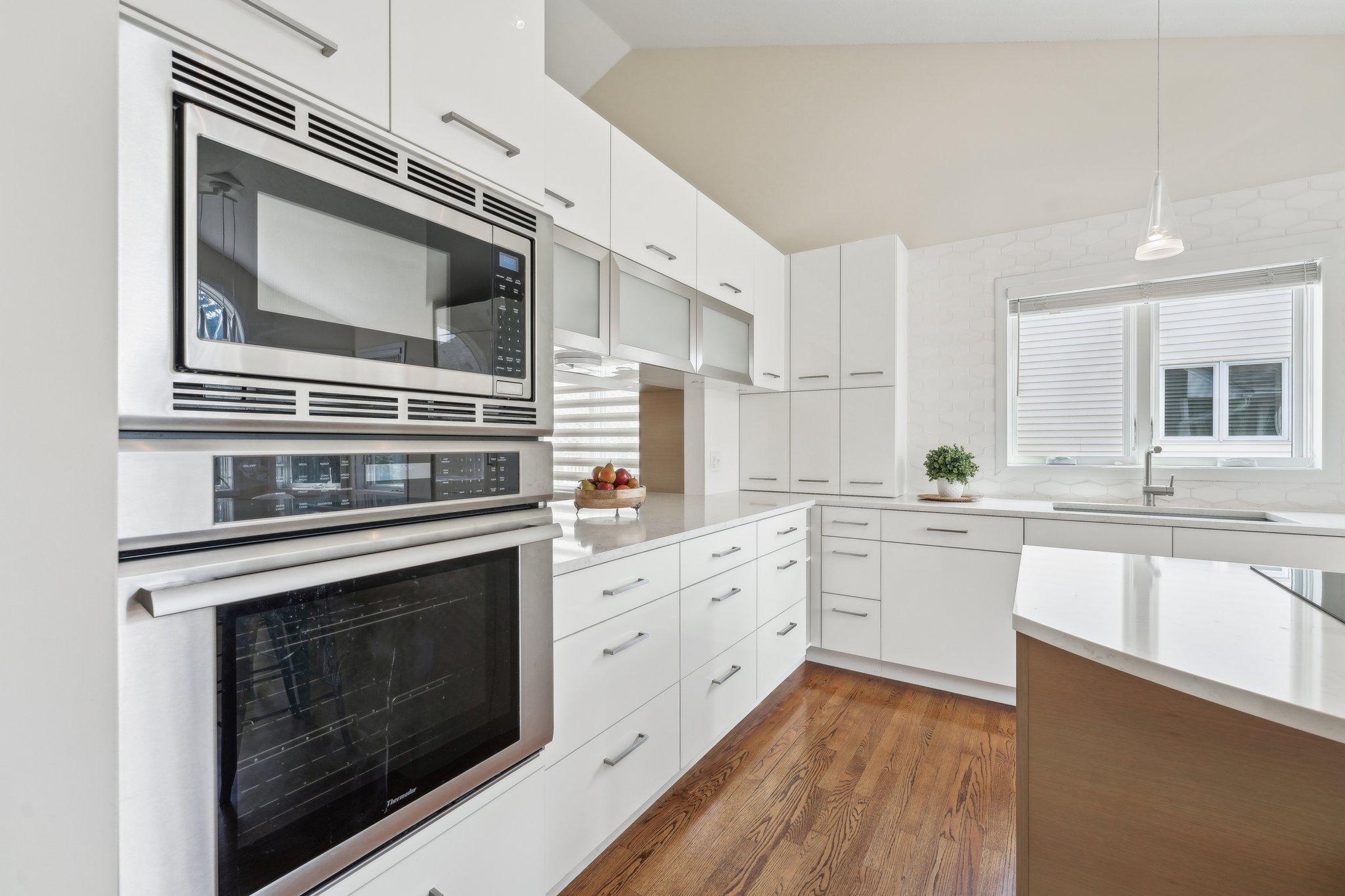 6630 Vernon Hills Road S