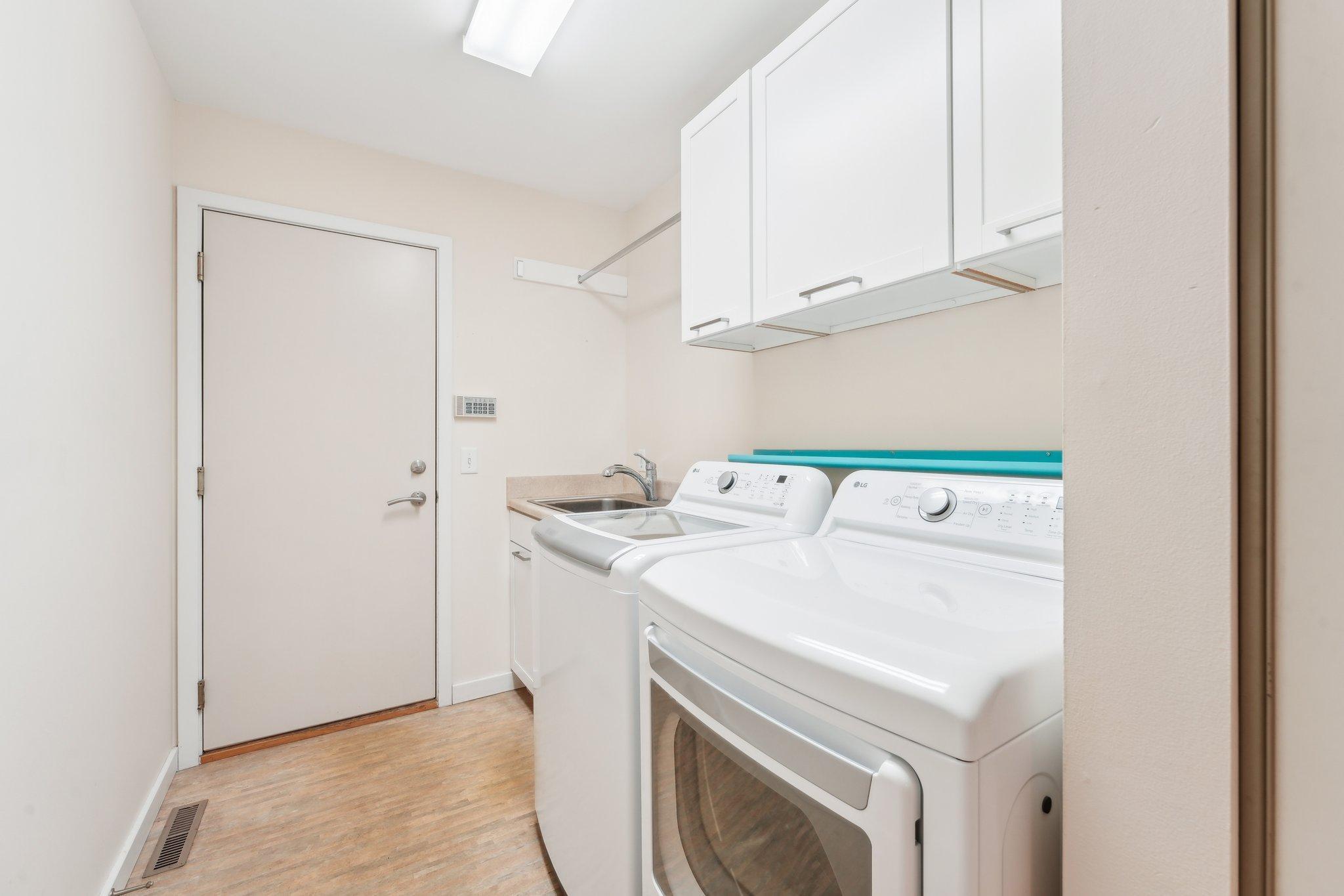 6630 Vernon Hills Road S