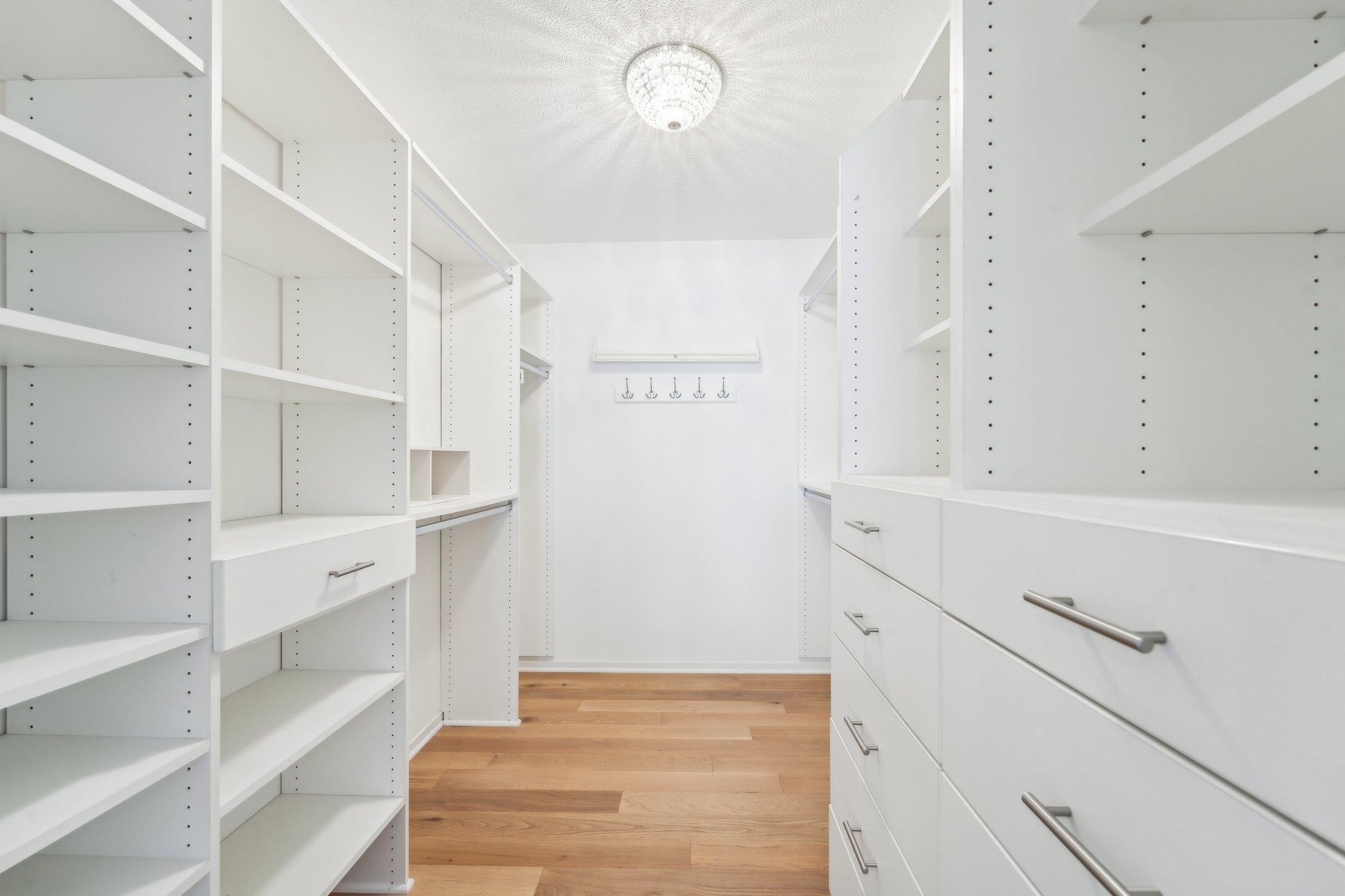 6630 Vernon Hills Road S