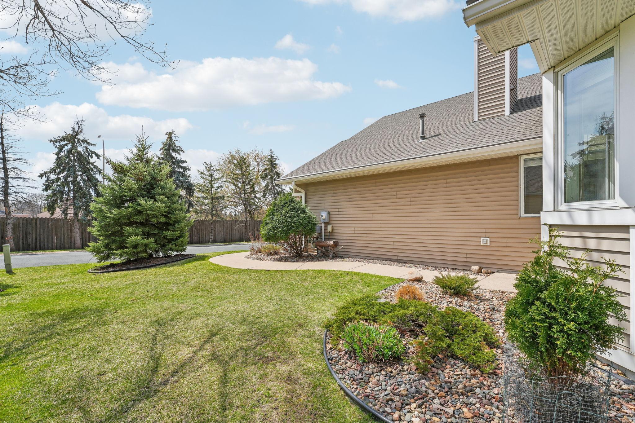 6630 Vernon Hills Road S