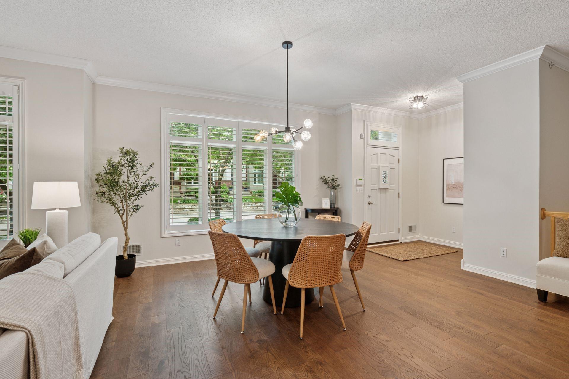 402 Coventry Lane