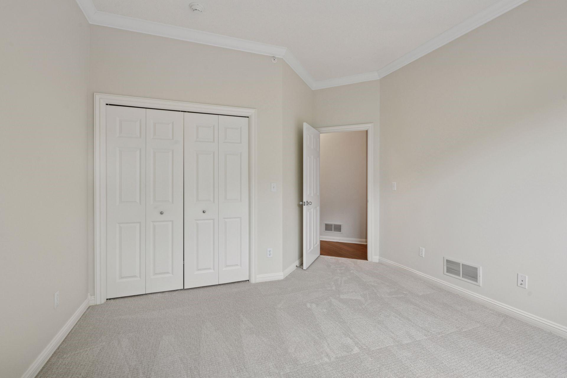 402 Coventry Lane