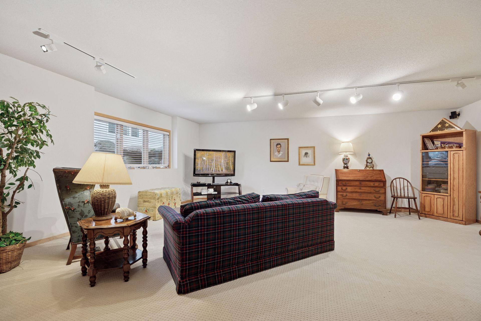 6530 Vernon Hills Road S