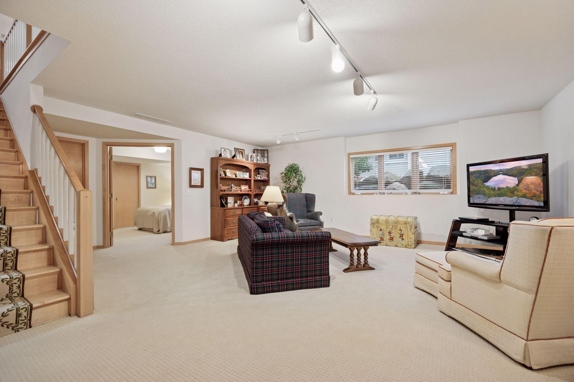 6530 Vernon Hills Road S