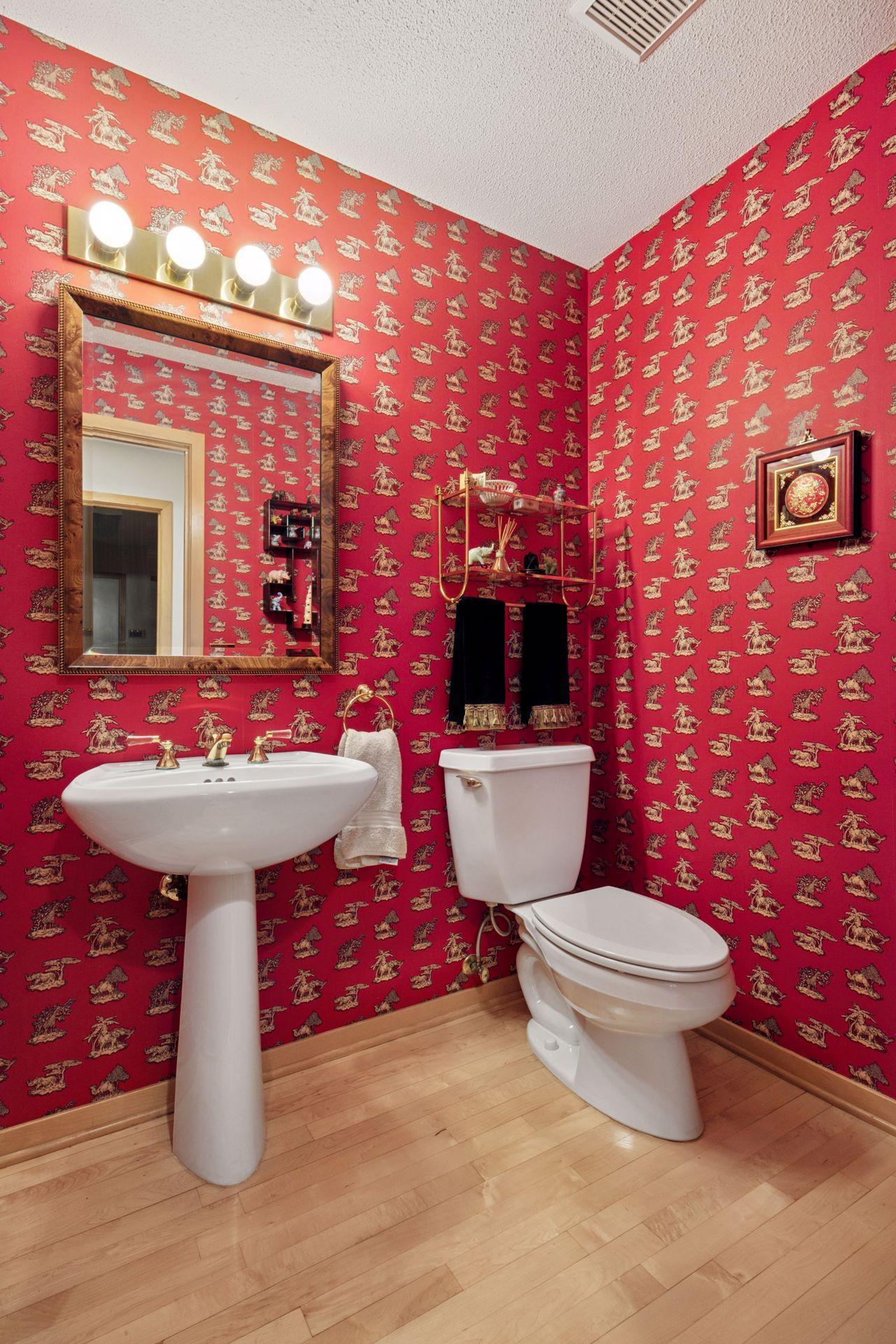 6530 Vernon Hills Road S