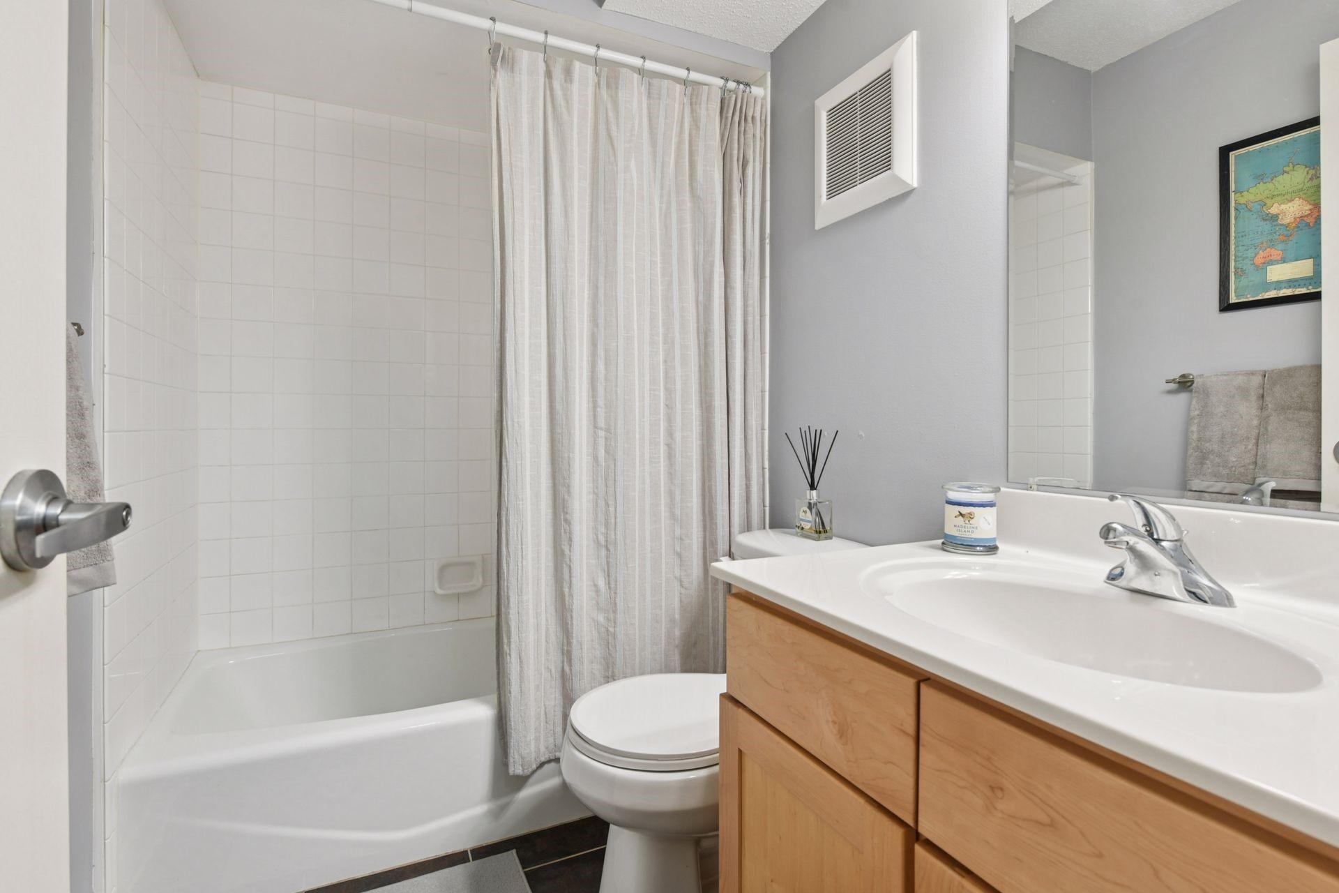 52 Groveland Terrace Unit: A211
