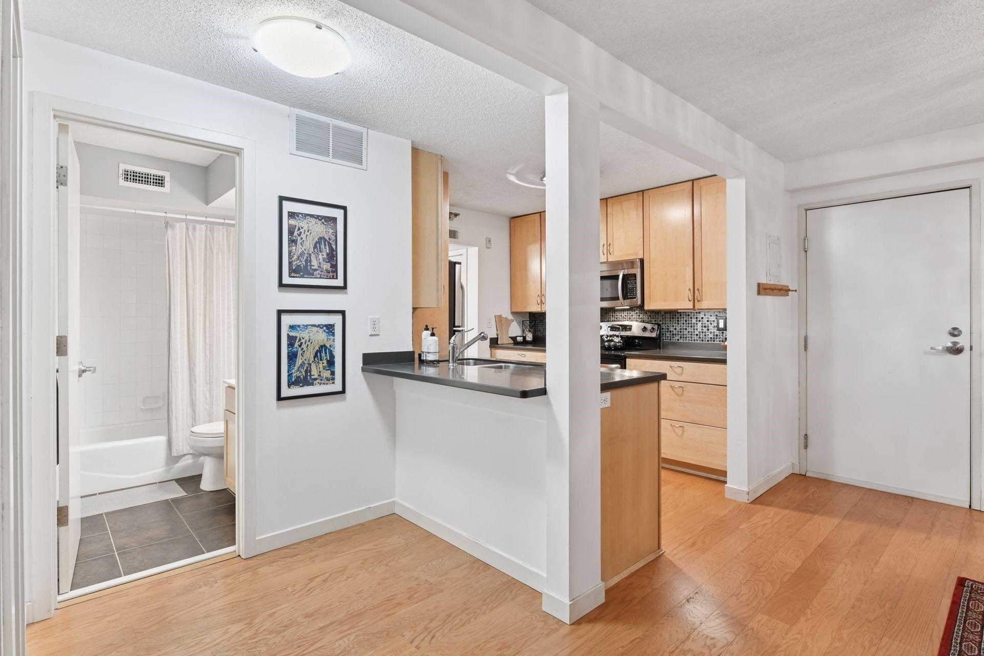 52 Groveland Terrace Unit: A211