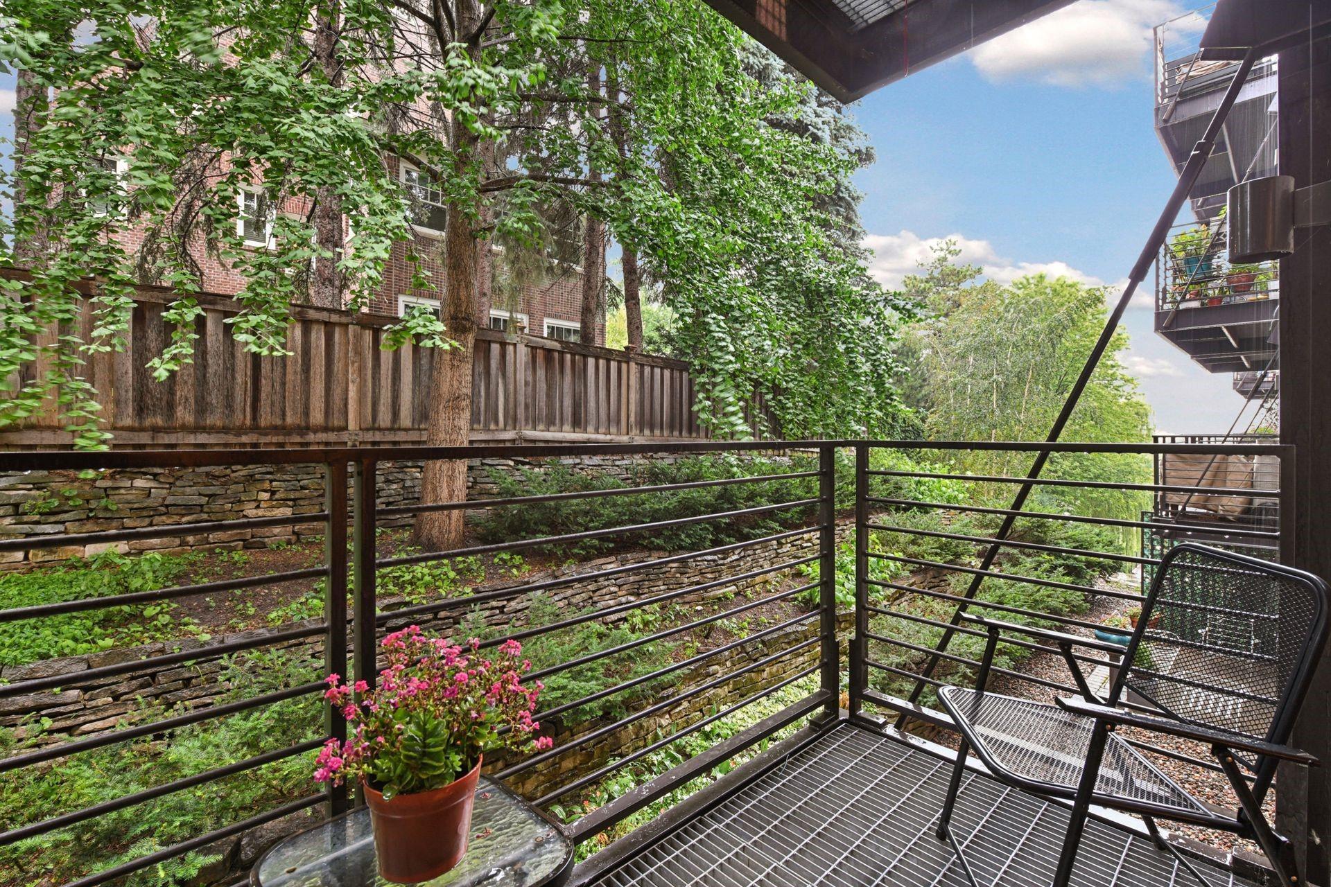 52 Groveland Terrace Unit: A211