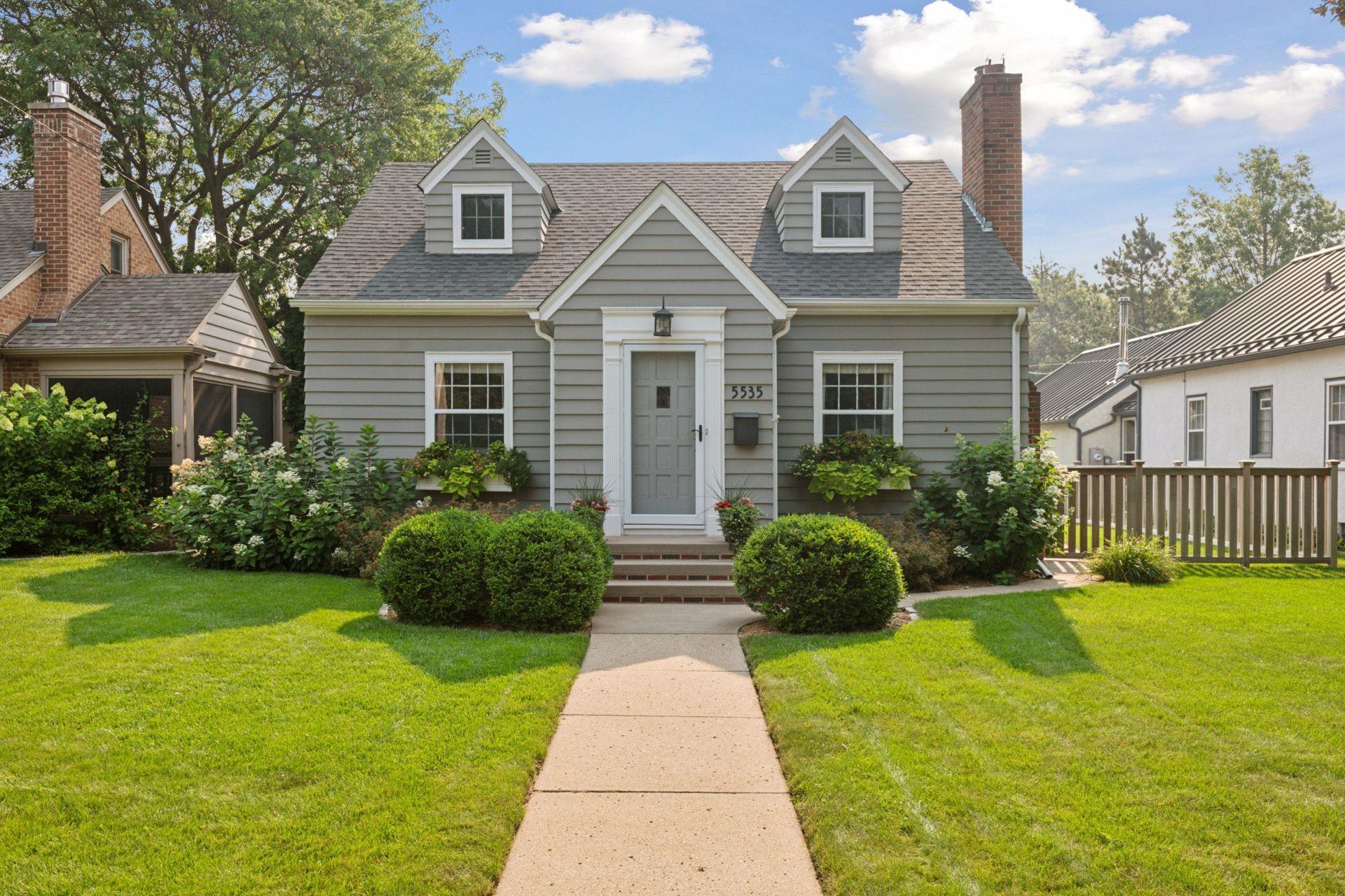 5535 Richmond Curve