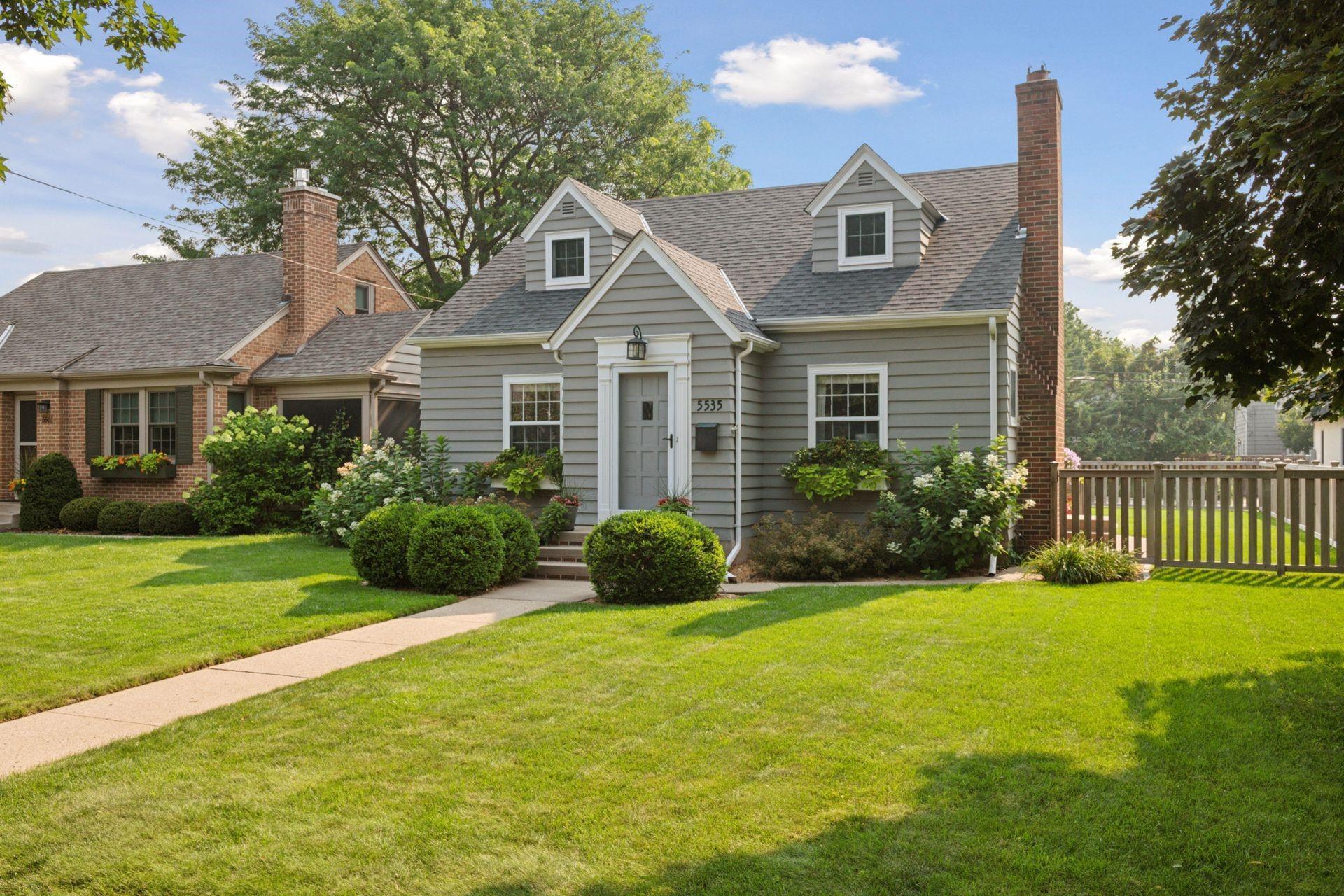 5535 Richmond Curve