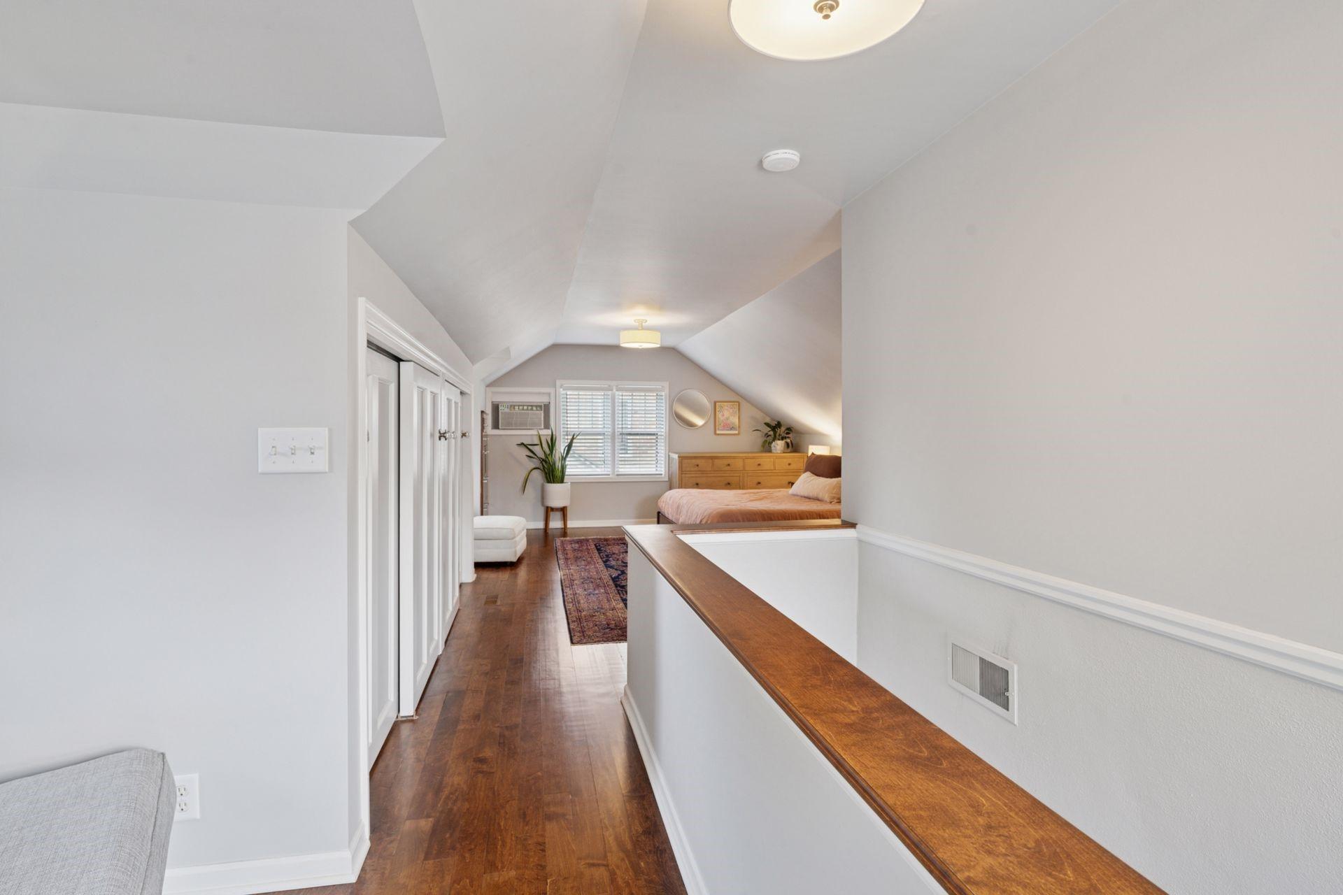 5535 Richmond Curve