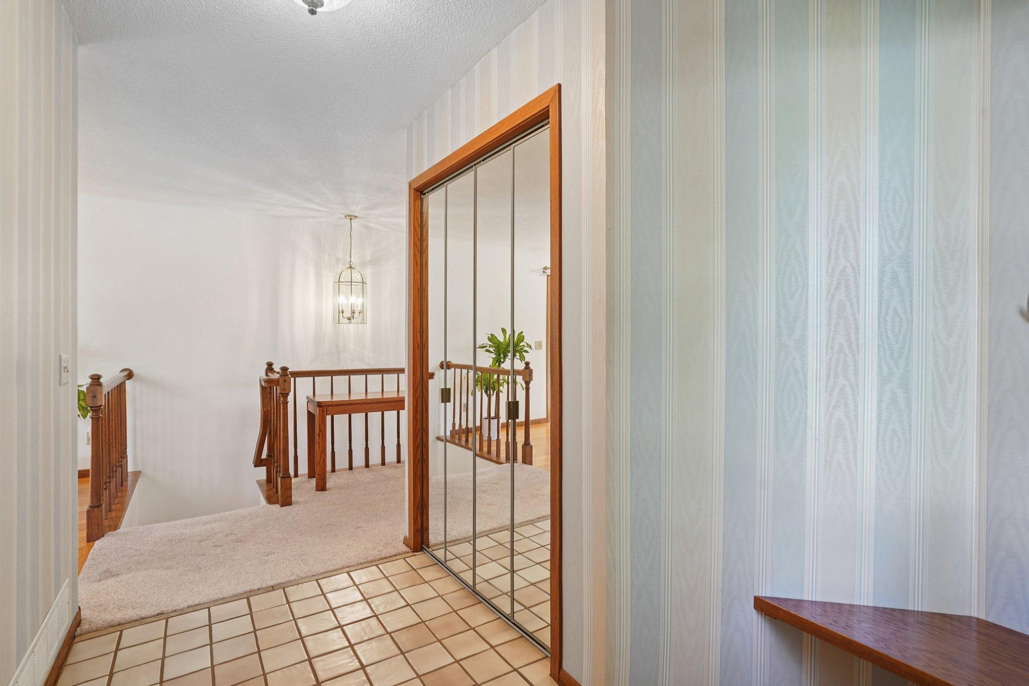 4855 Cottonwood Lane N