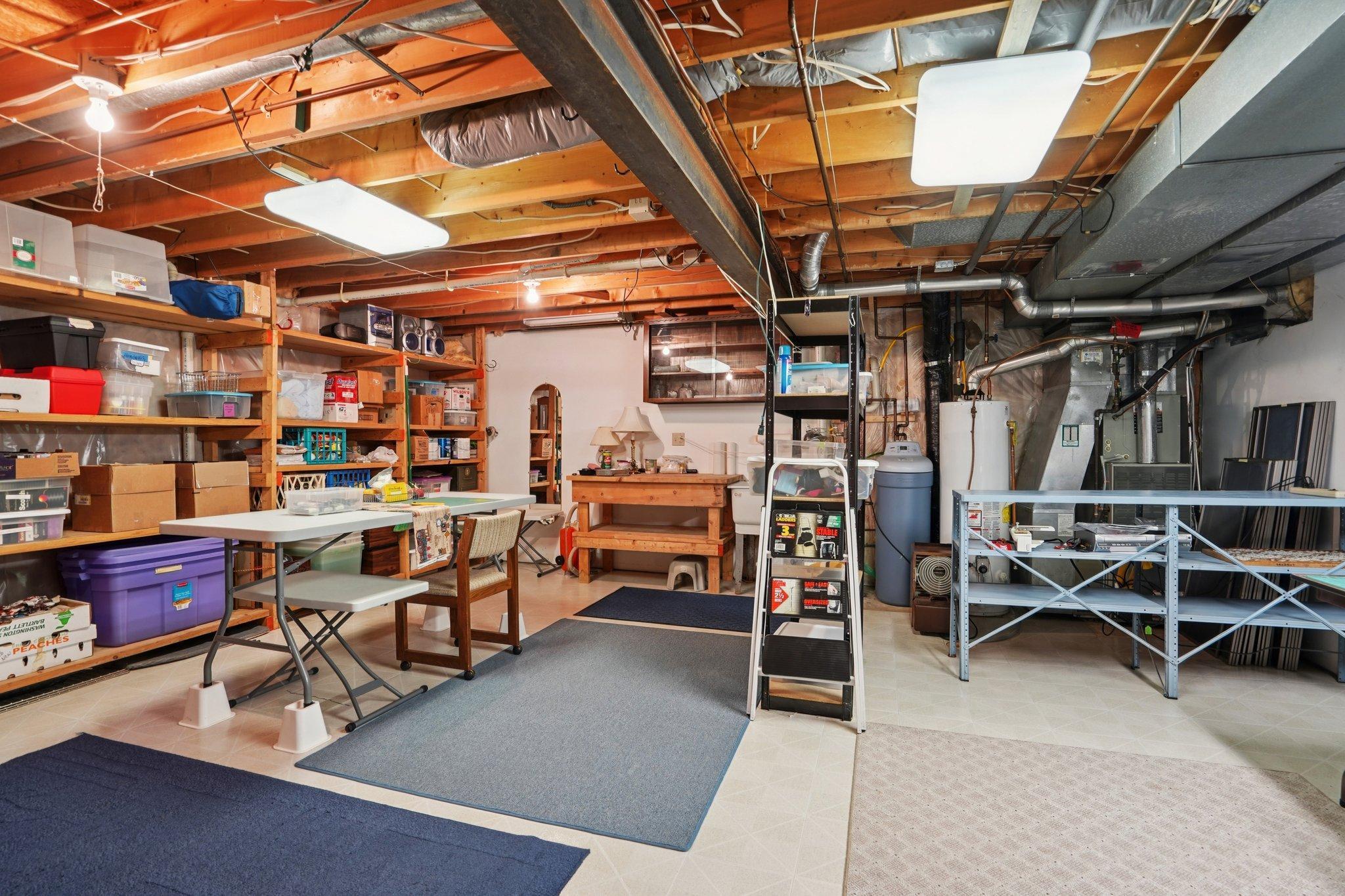 4855 Cottonwood Lane N