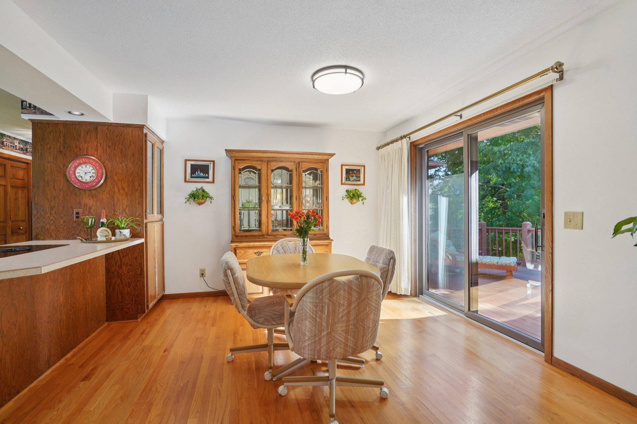 4855 Cottonwood Lane N