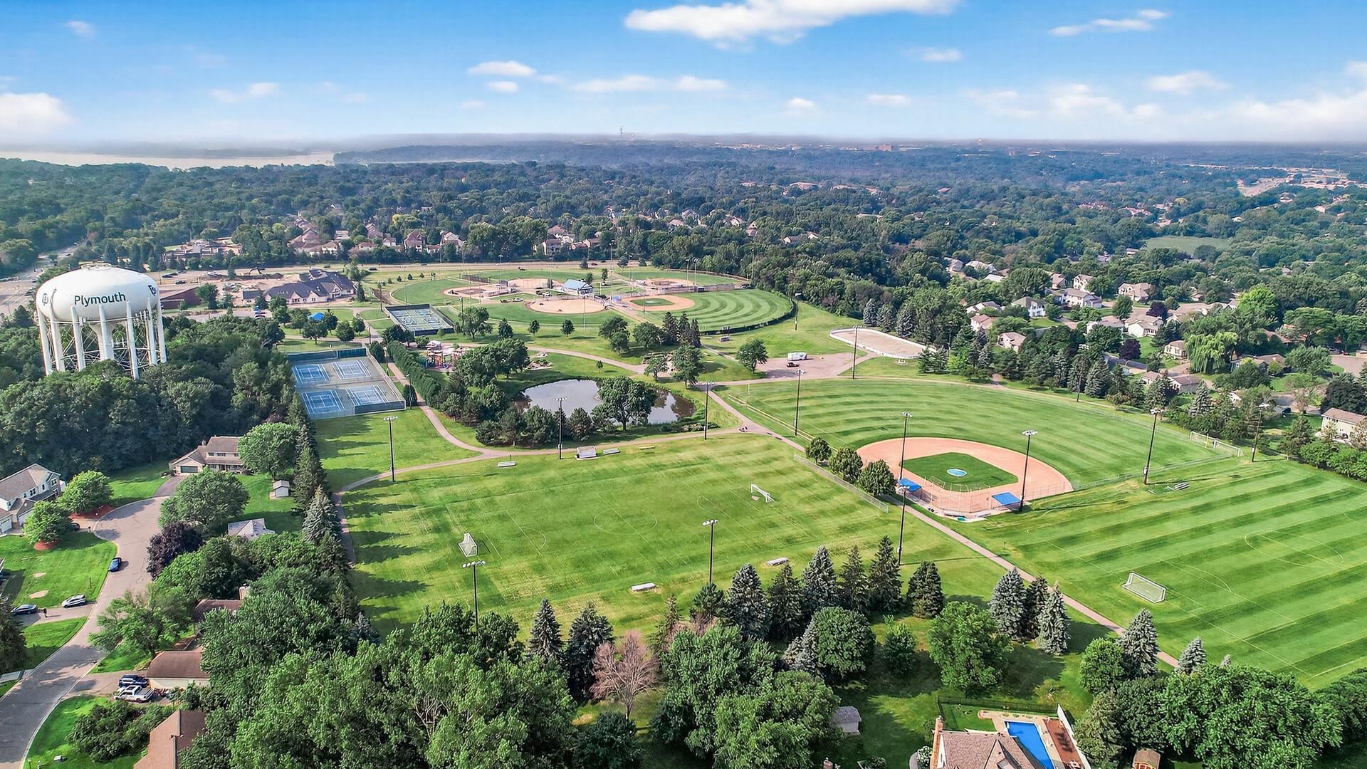 4855 Cottonwood Lane N