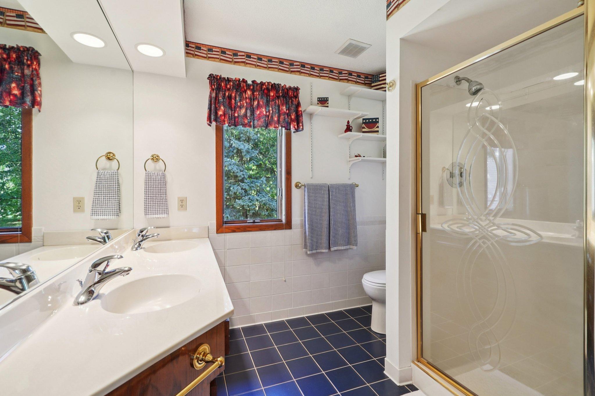 4855 Cottonwood Lane N