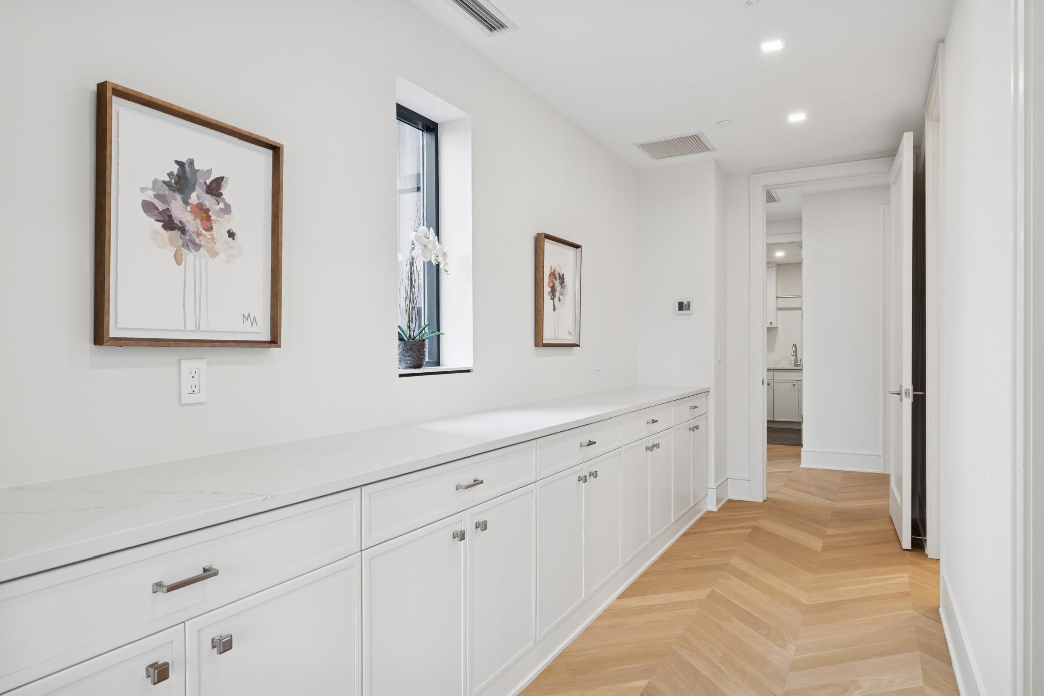 3041 Holmes Avenue S Unit: 501