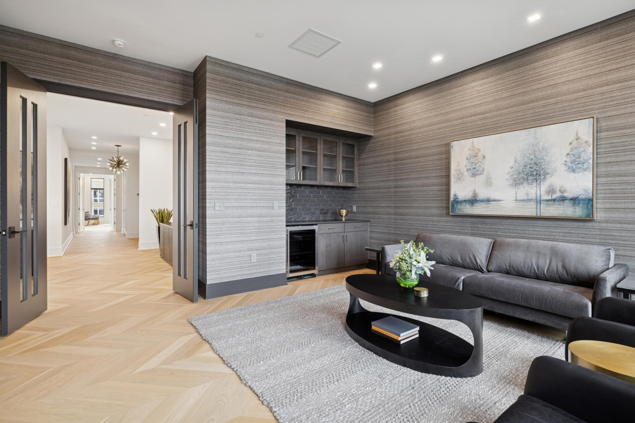 3041 Holmes Avenue S Unit: 501