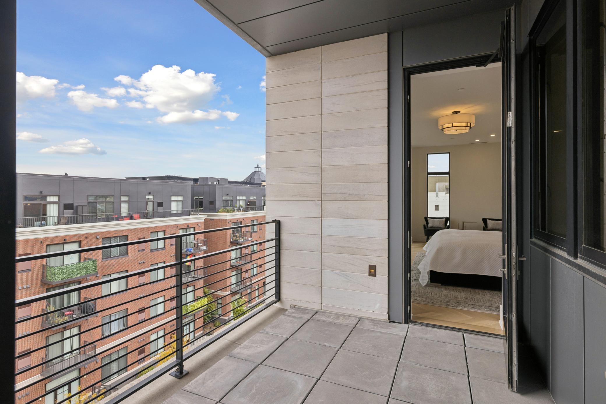 3041 Holmes Avenue S Unit: 501