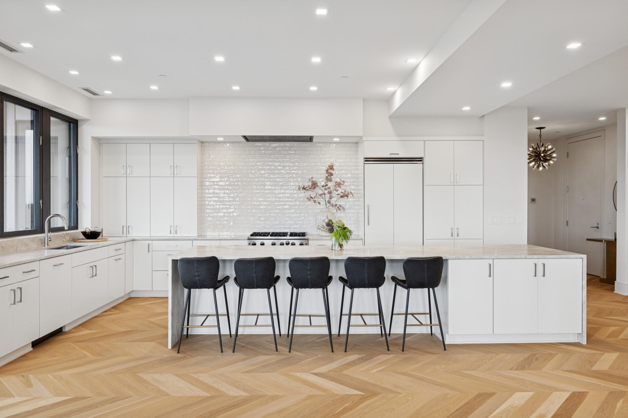 3041 Holmes Avenue S Unit: 501