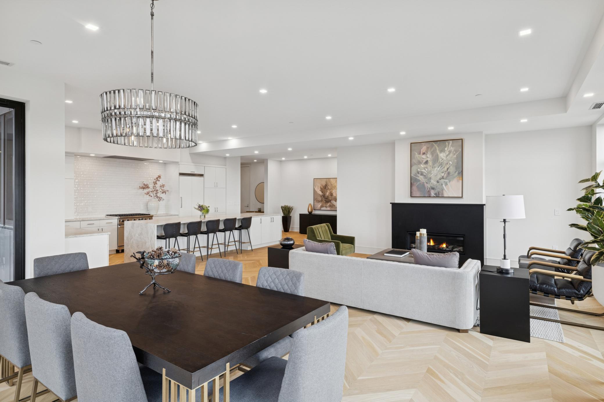 3041 Holmes Avenue S Unit: 501