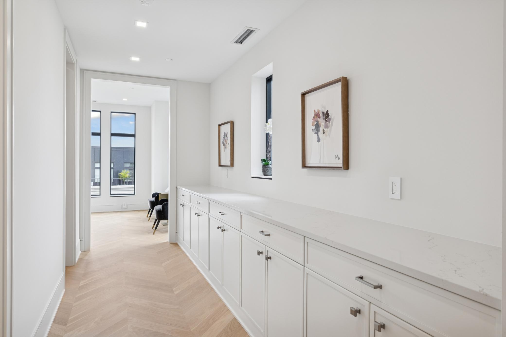 3041 Holmes Avenue S Unit: 501