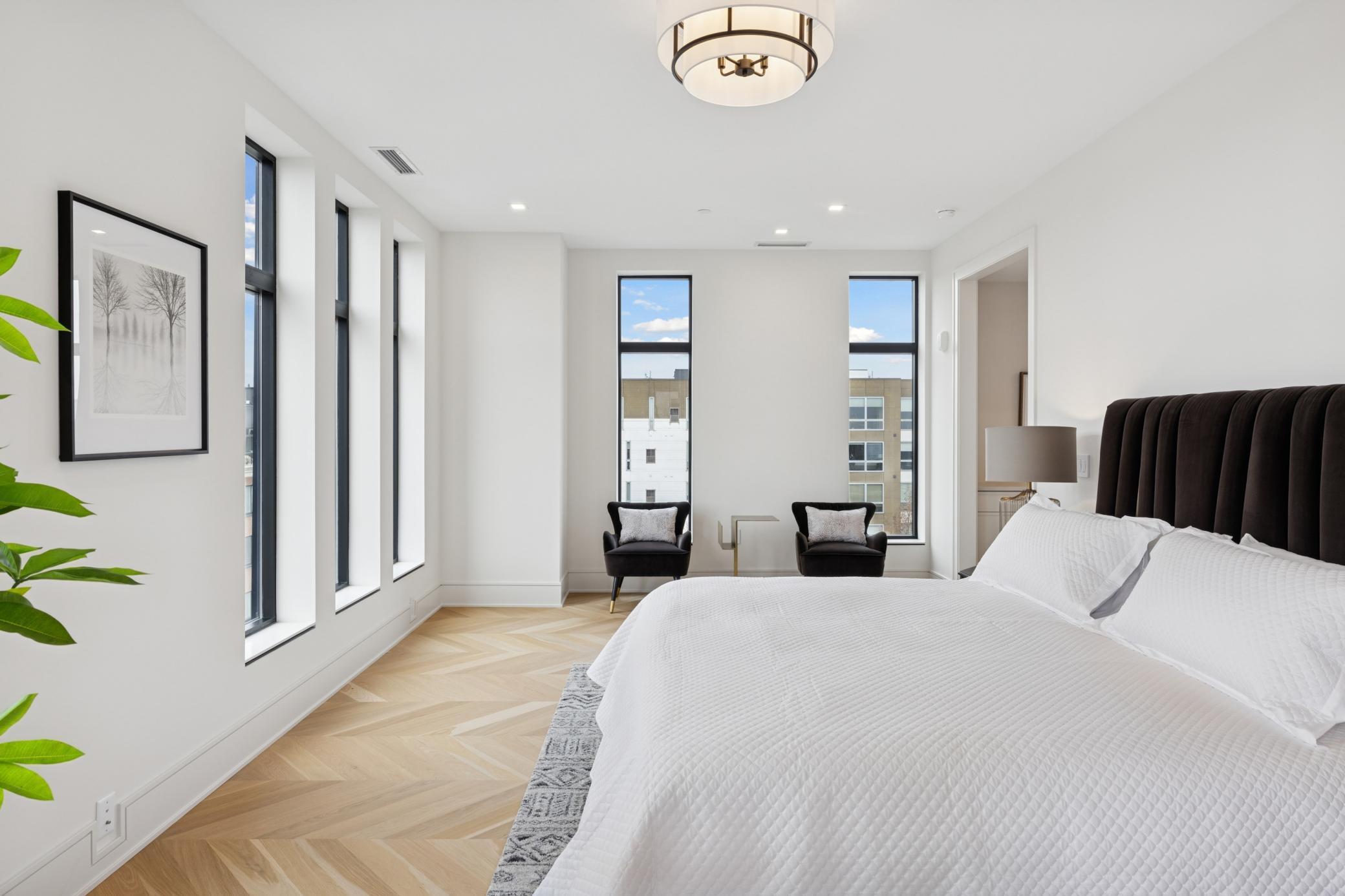 3041 Holmes Avenue S Unit: 501