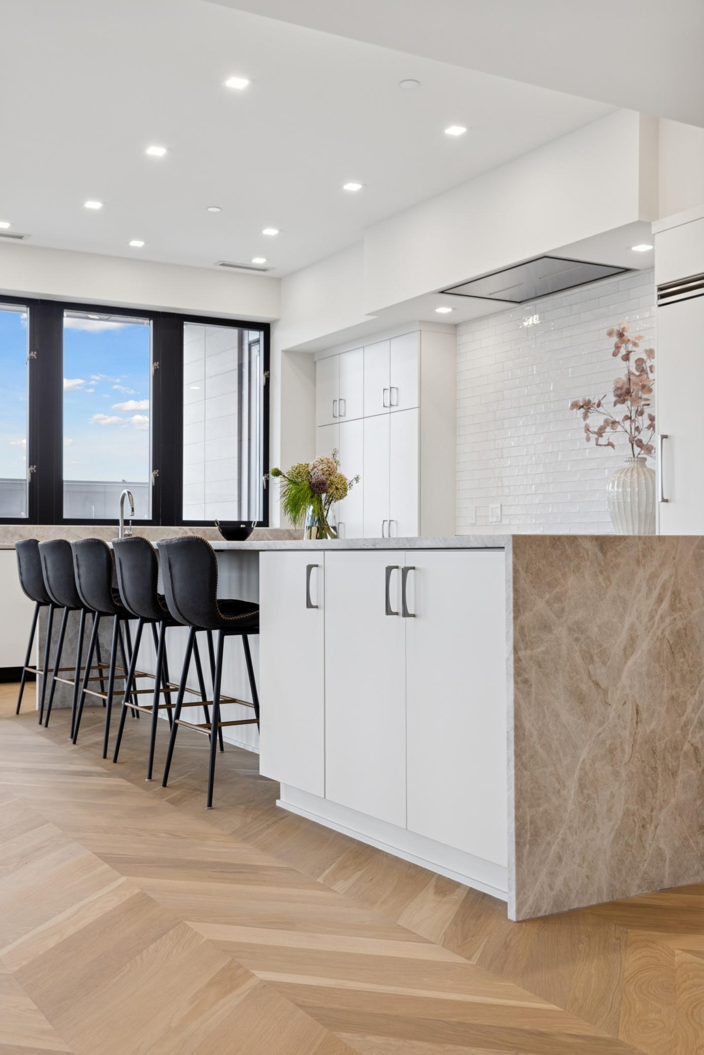 3041 Holmes Avenue S Unit: 501