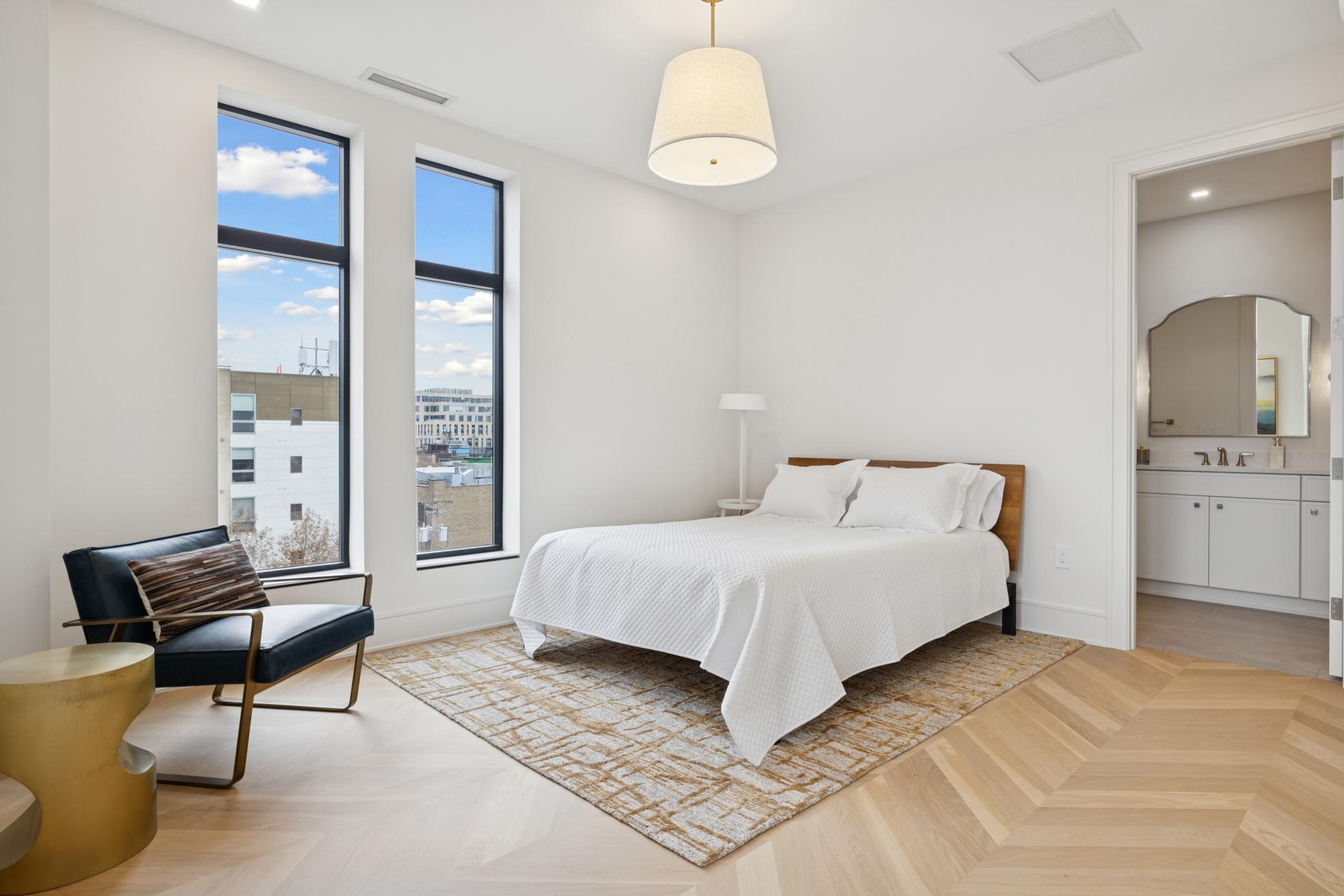 3041 Holmes Avenue S Unit: 501