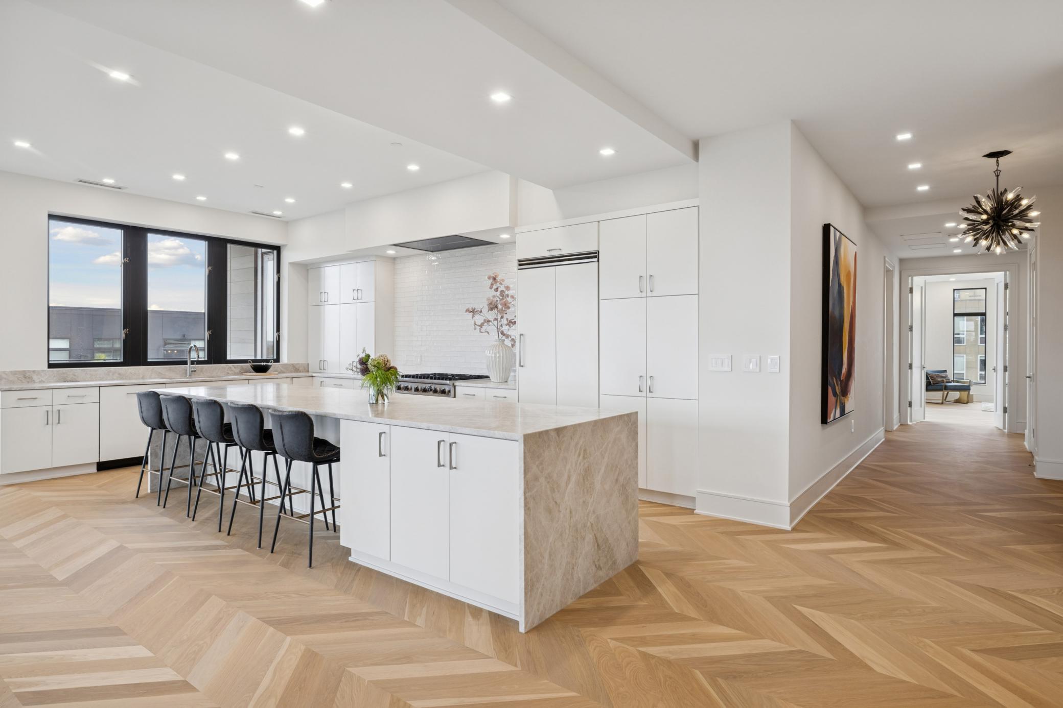 3041 Holmes Avenue S Unit: 501