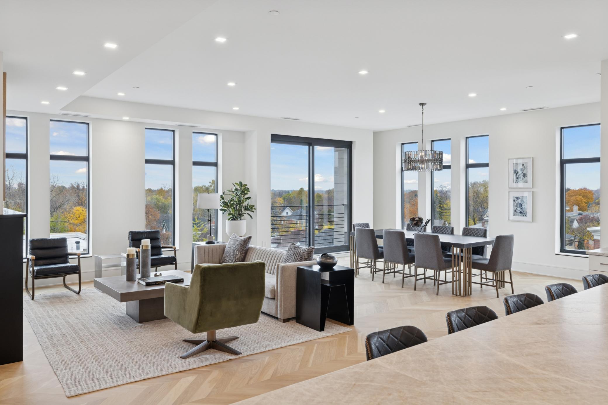 3041 Holmes Avenue S Unit: 501