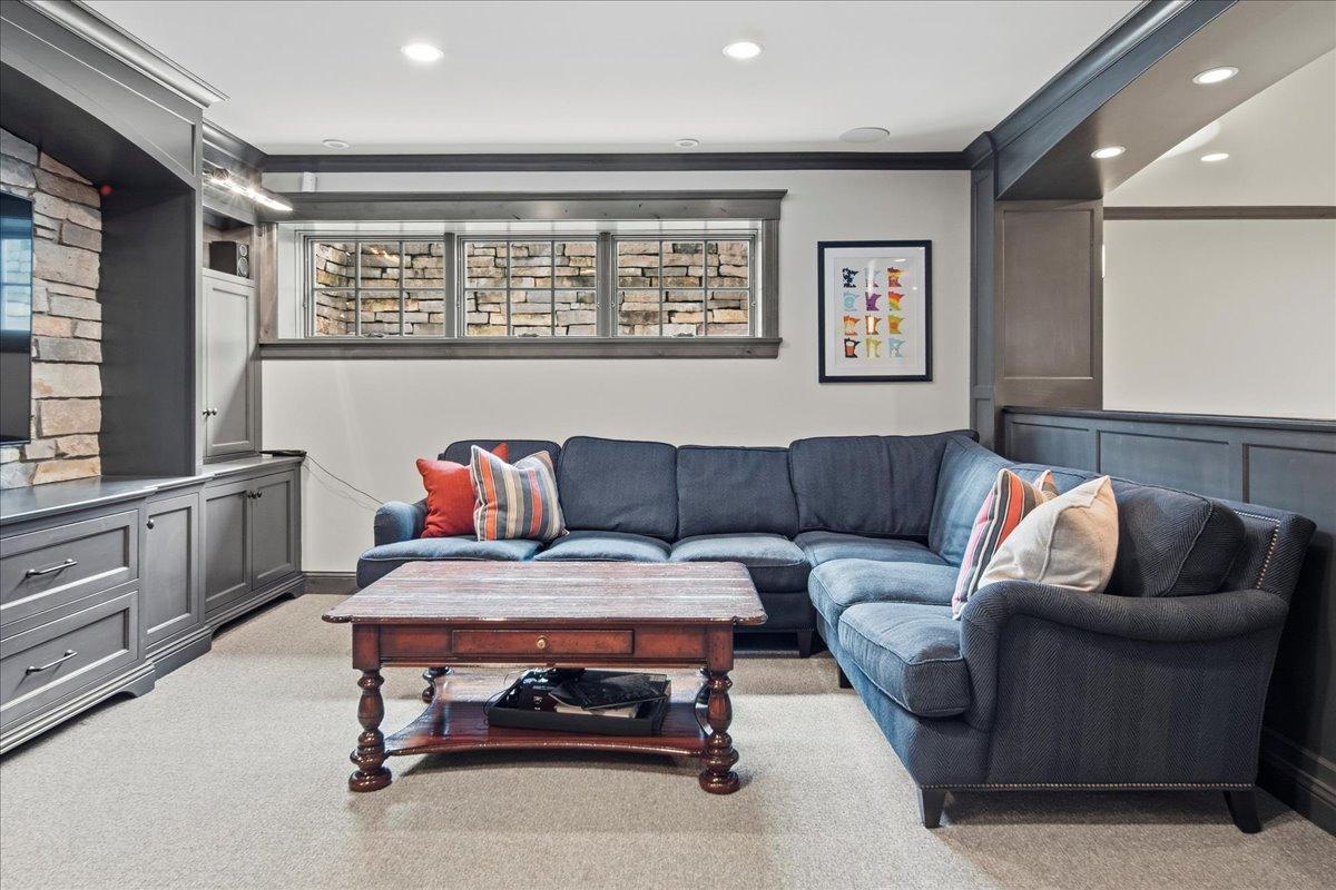 5204 Glengarry Parkway