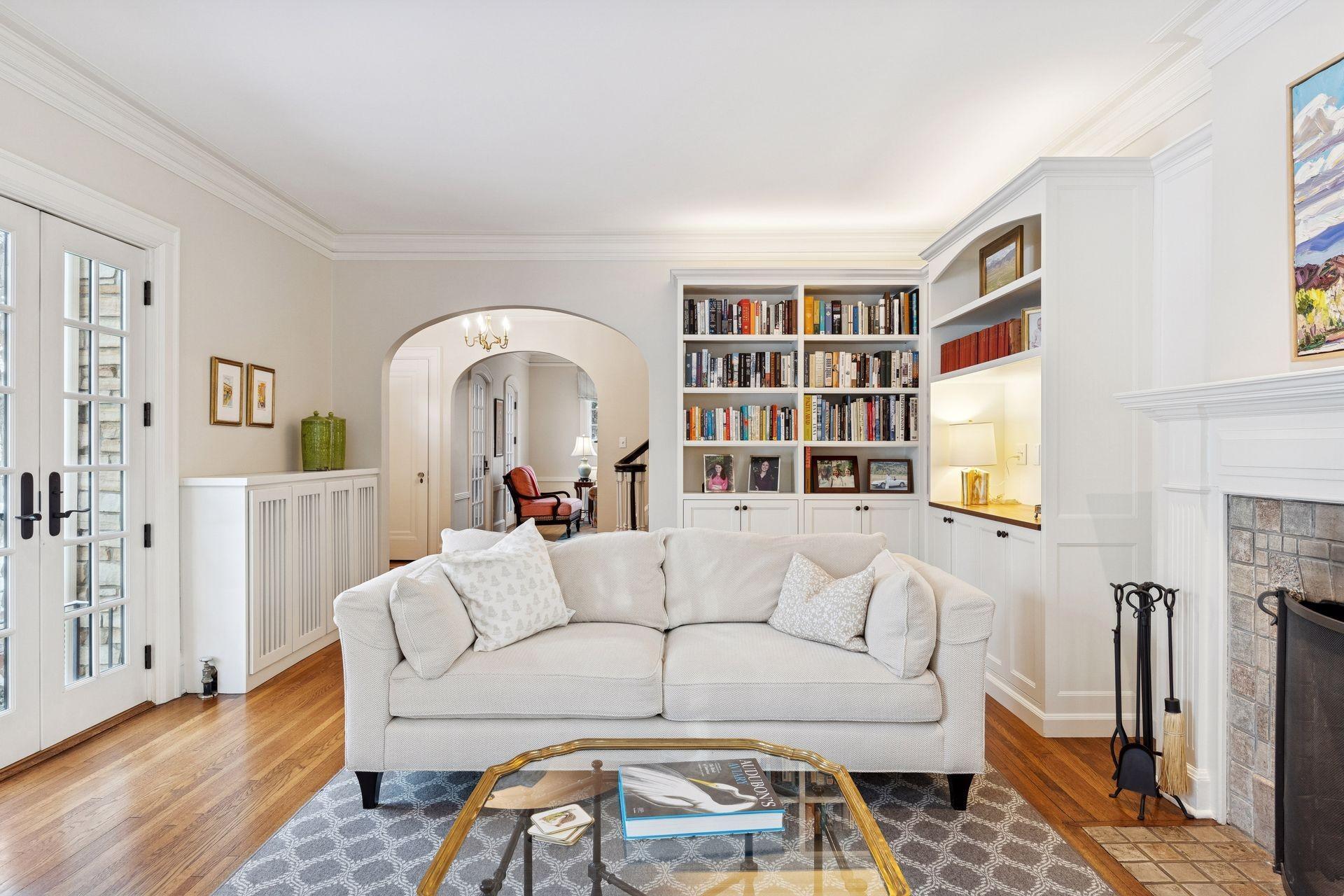 4615 Browndale Avenue