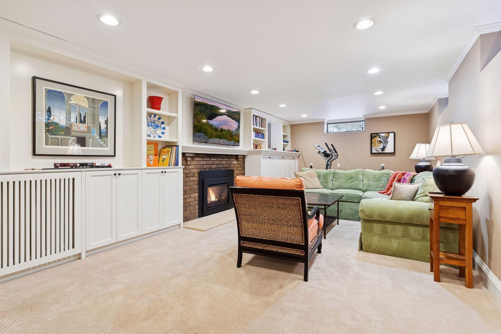 4615 Browndale Avenue