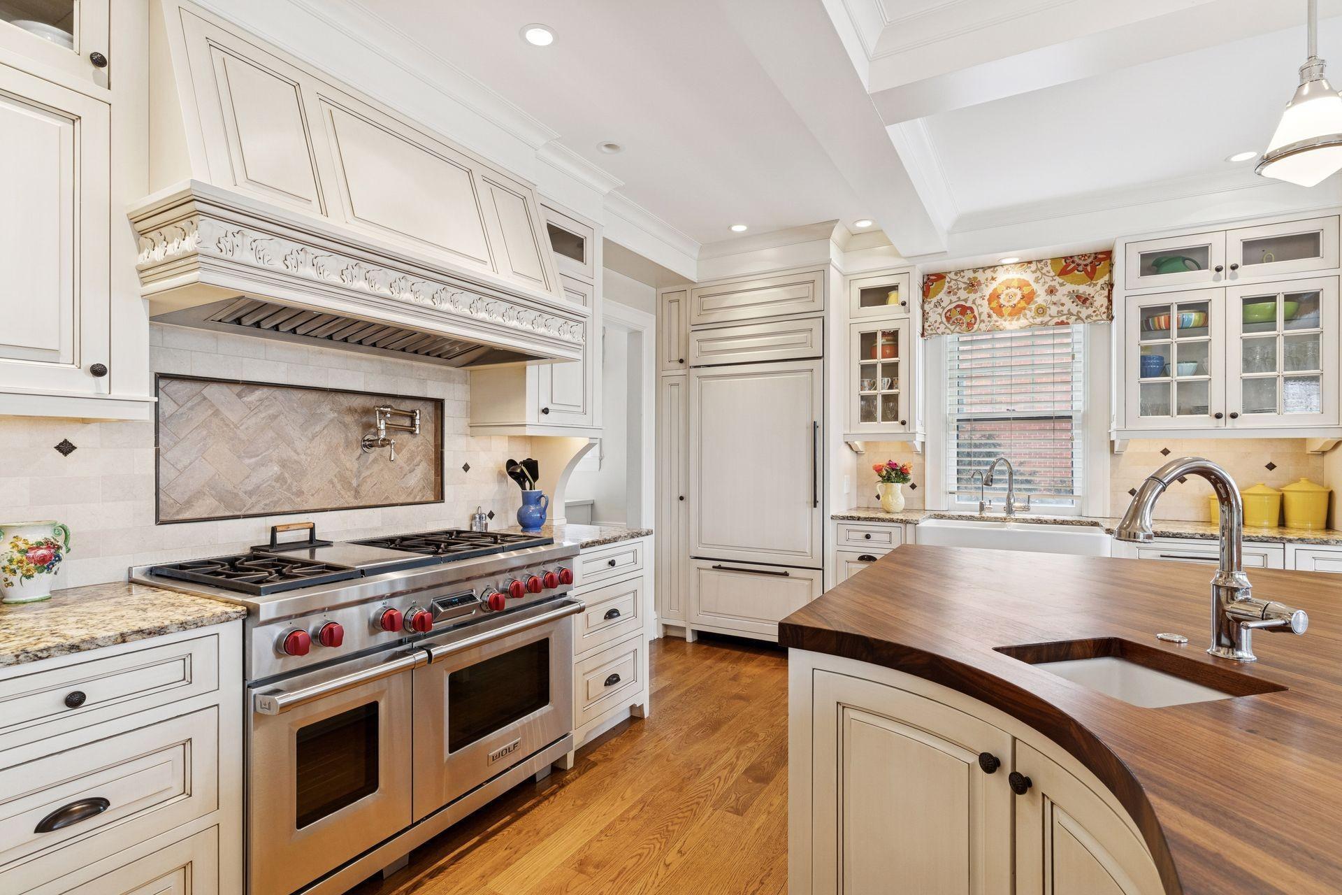 4615 Browndale Avenue