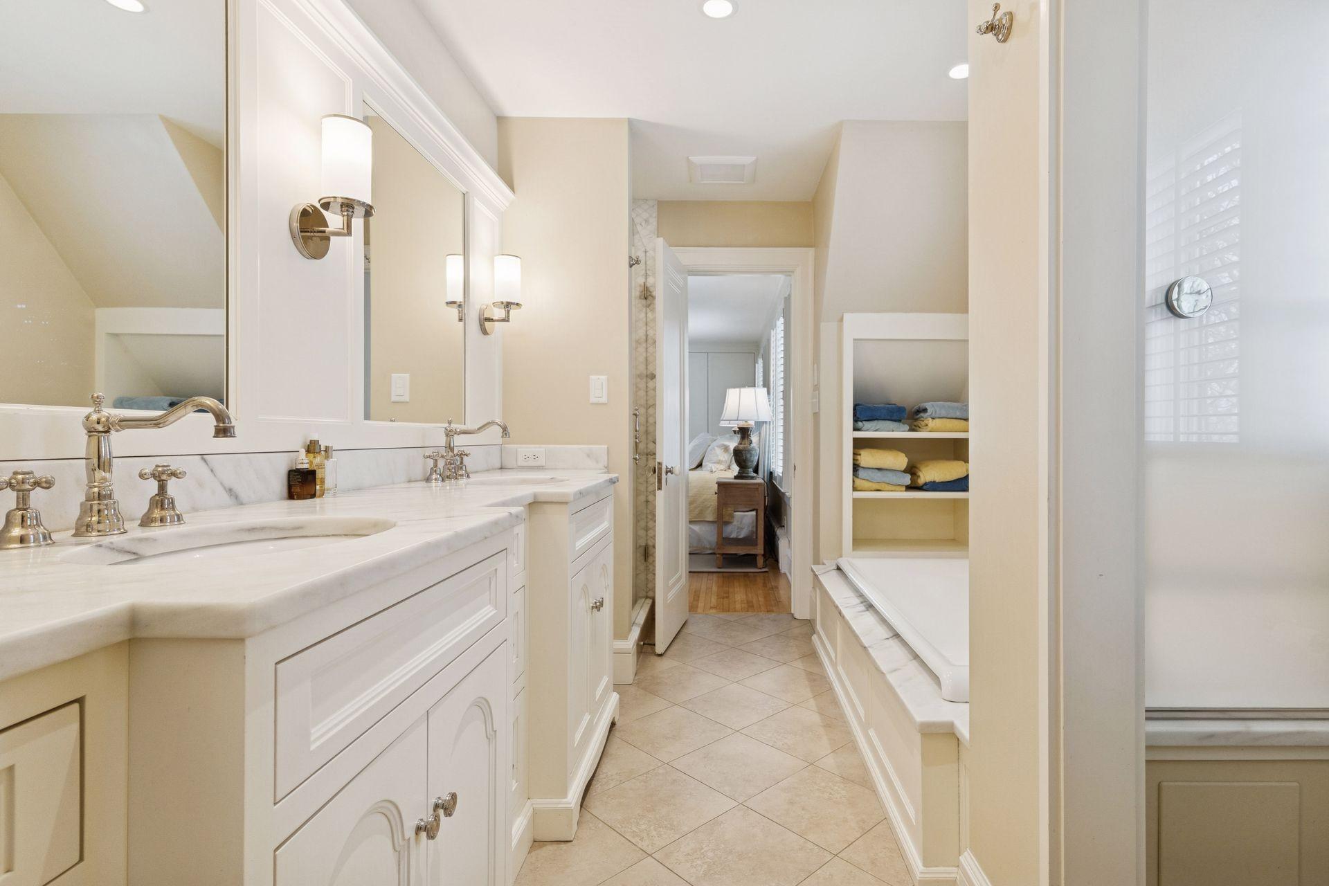 4615 Browndale Avenue