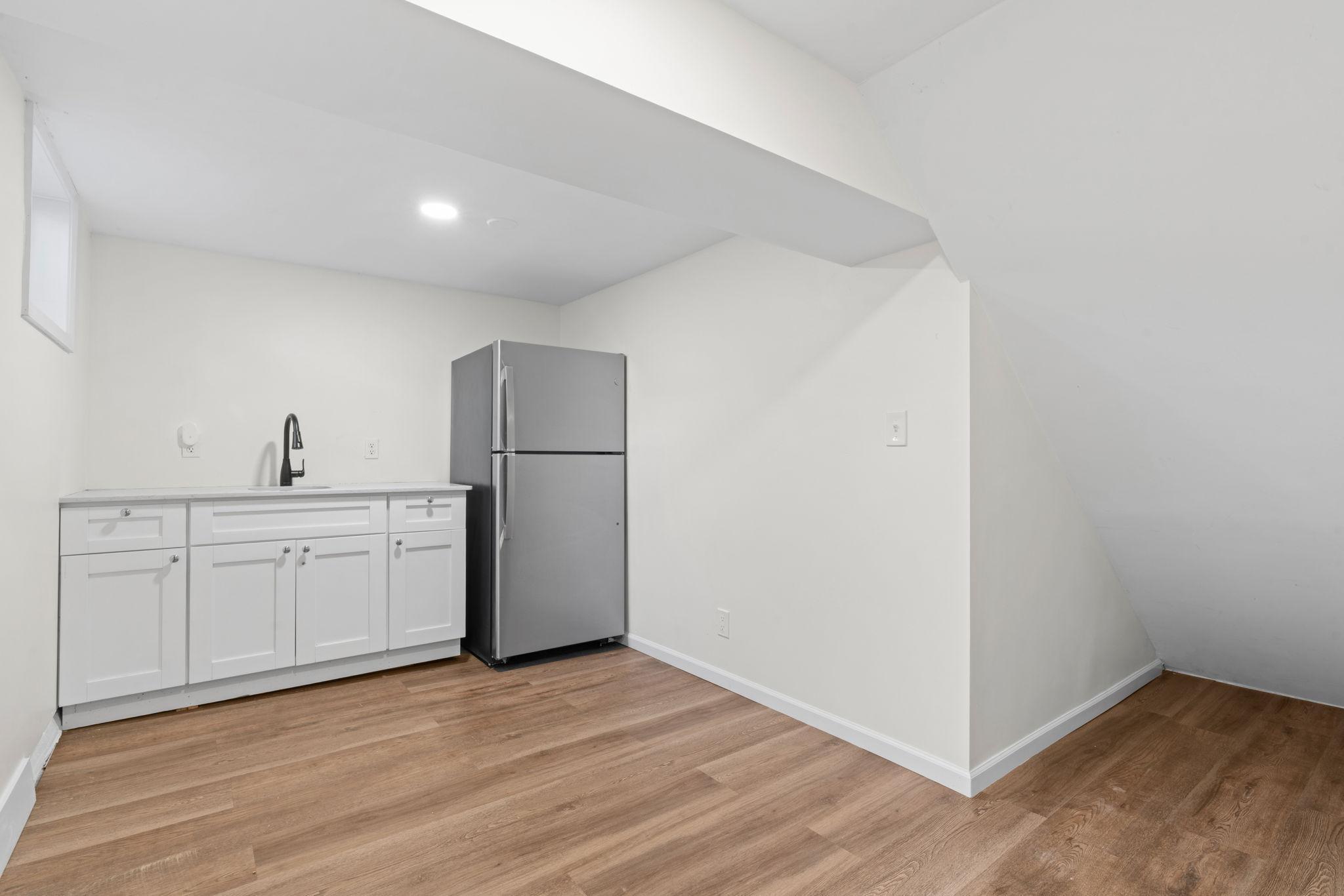4409 W 89th Street
