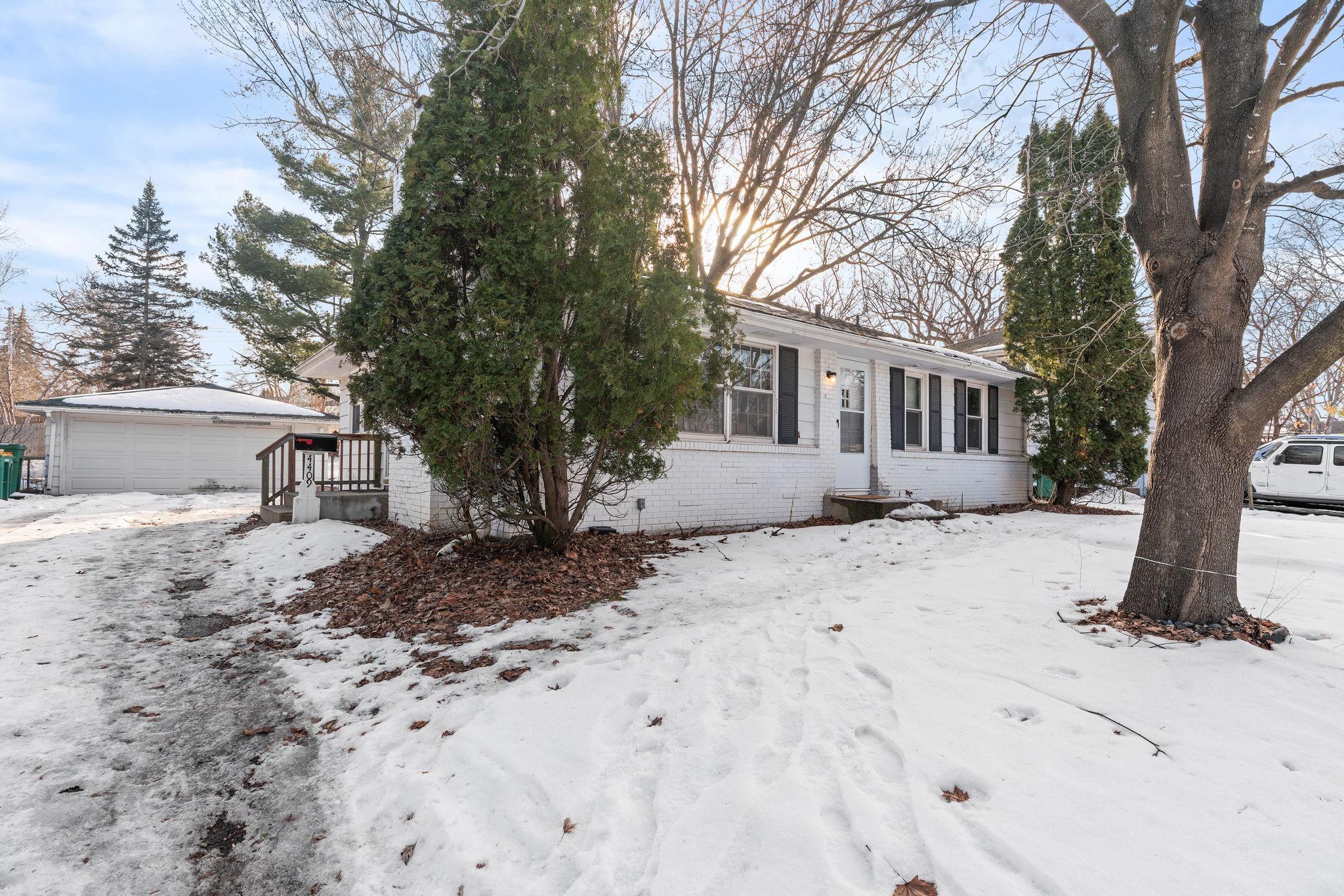 4409 W 89th Street