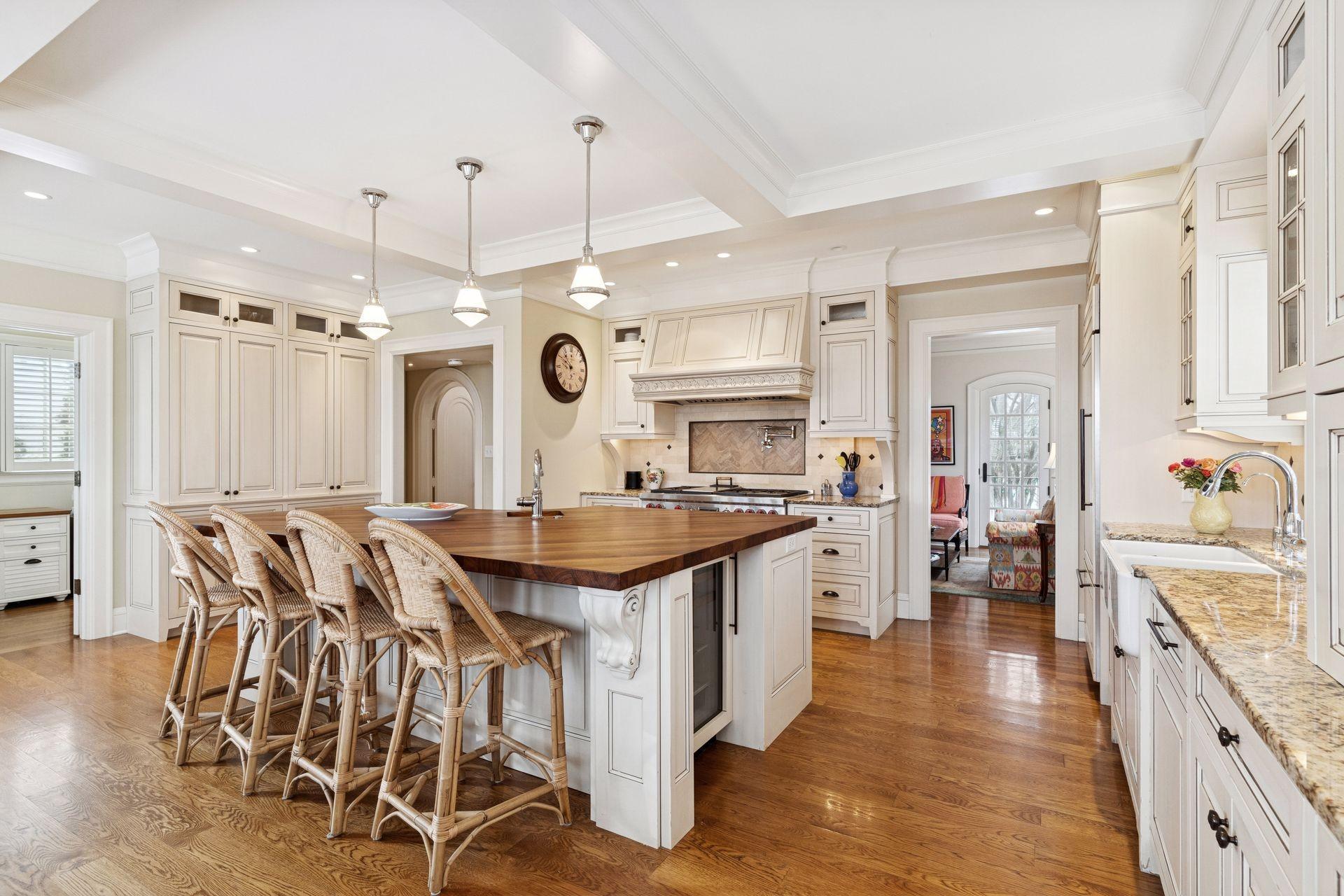 4615 Browndale Avenue