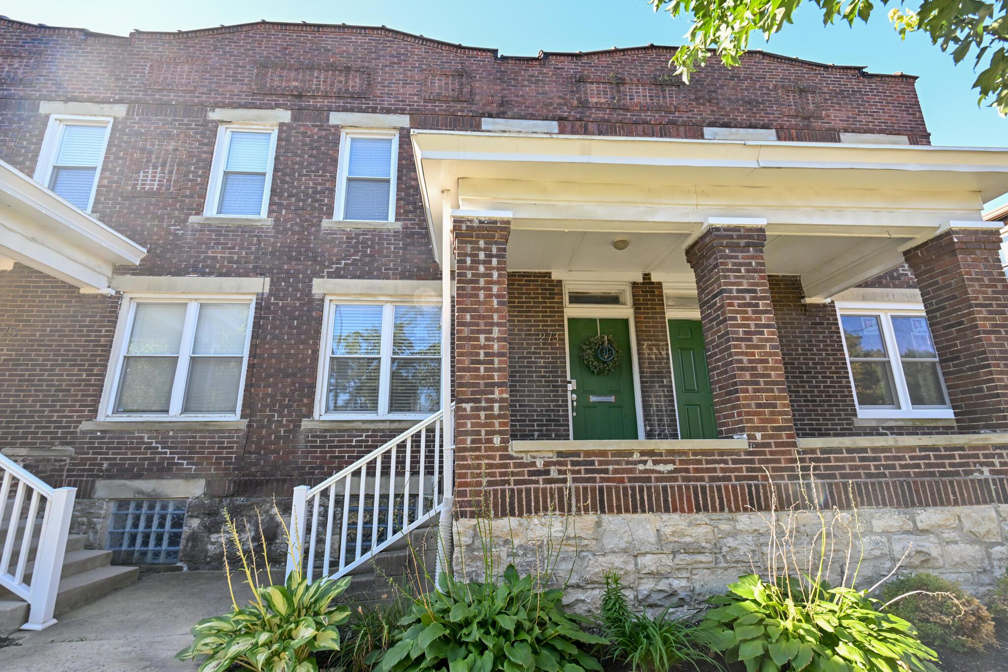 273 E 8th Avenue