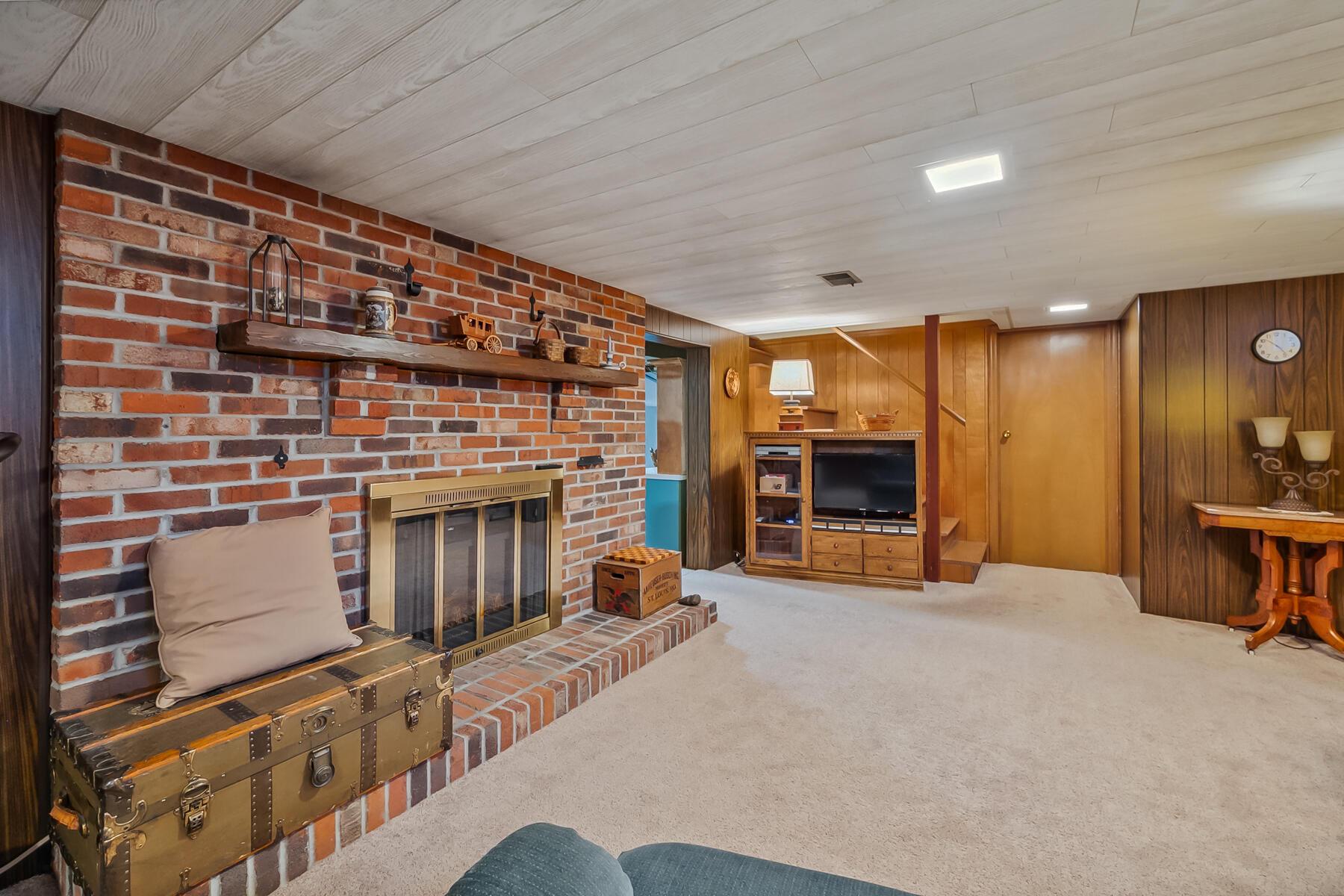 3884 State Route 203